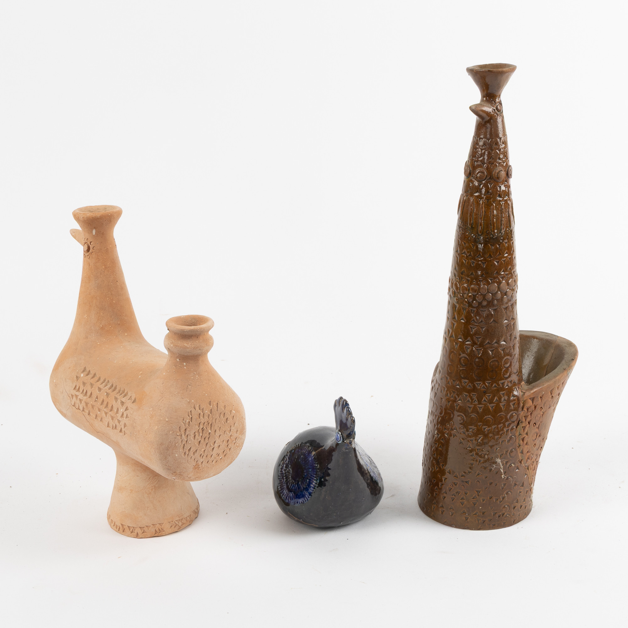 ULLA VIOTTI (1933-2025). Skulpturer, 3 stycken, fåglar, keramik, 1960-tal.