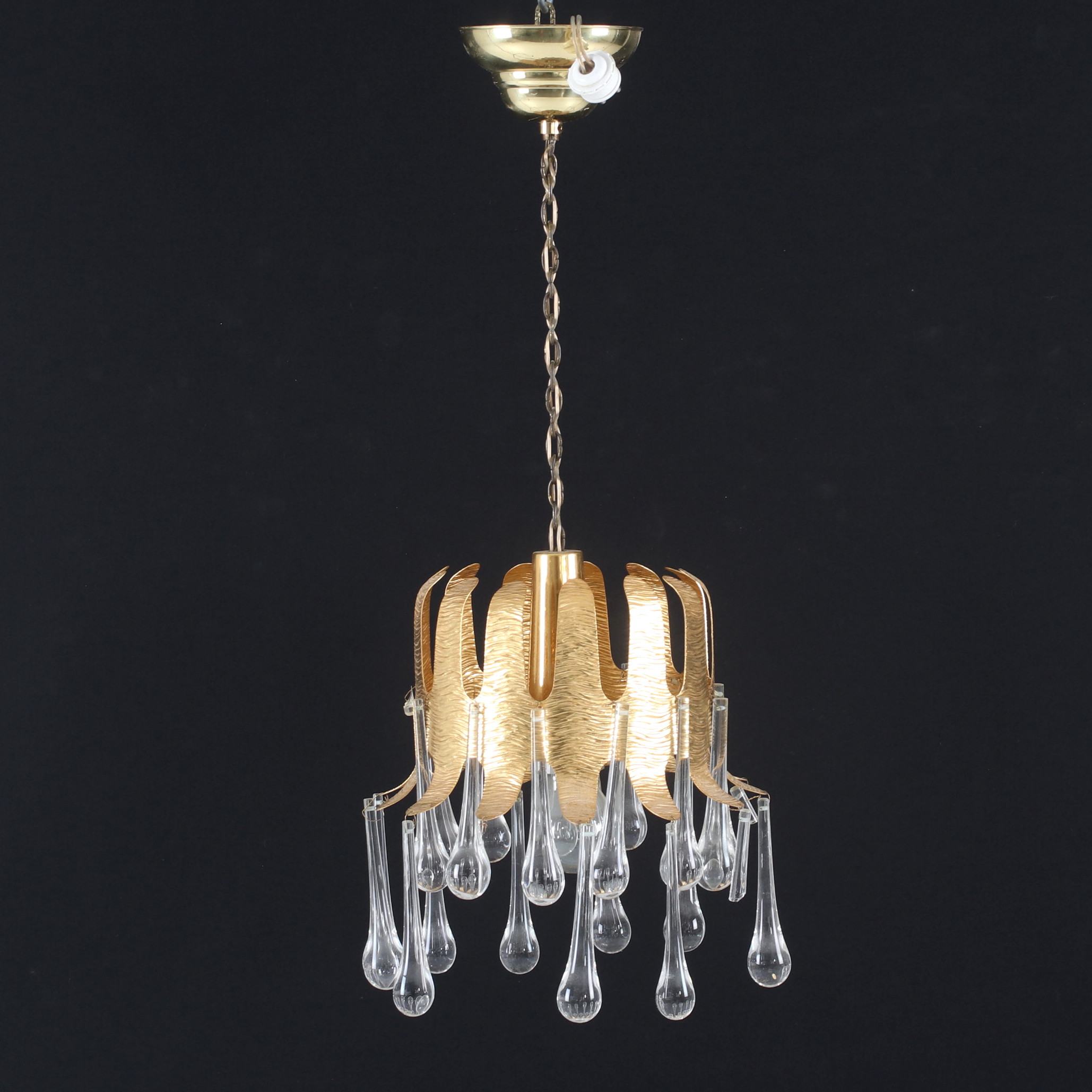 TAKLAMPA, guldförgylld metall, glas, förmodligen Ernst Palme, Palwa, 1900-talets senare del.