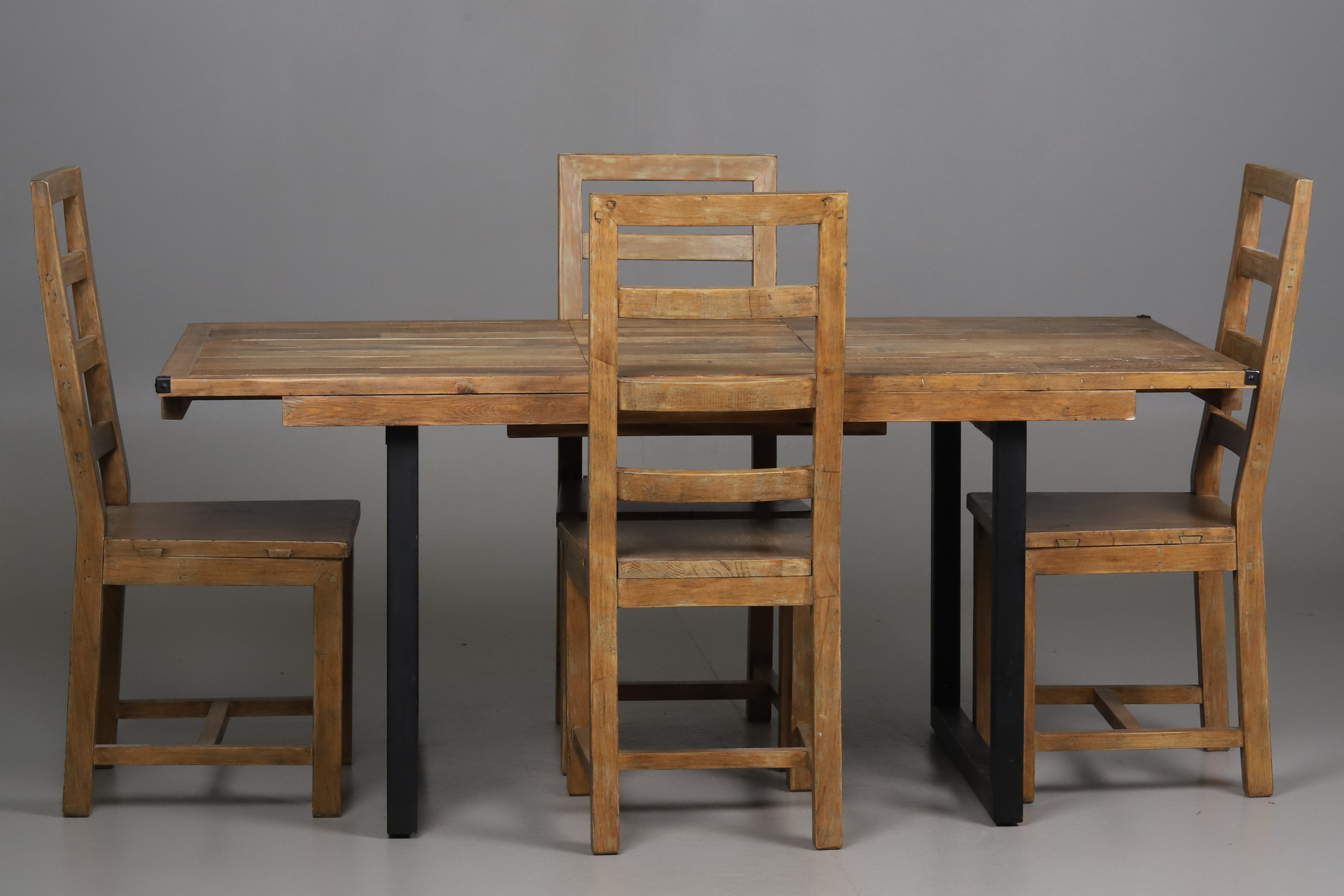 MATGRUPP, 5 delar, Woodenforge, återvunnet trä & metall, 2000-tal.