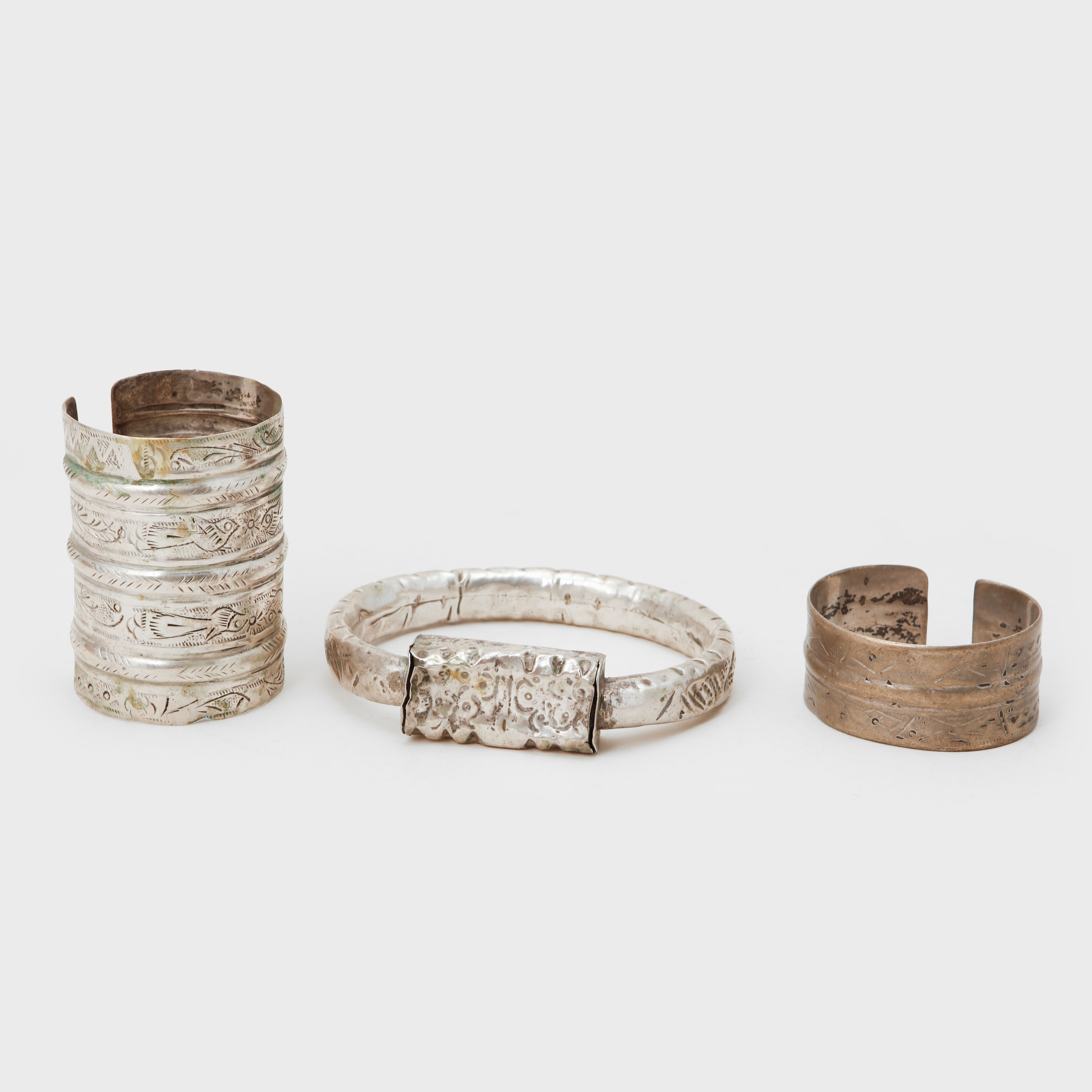 ARMSMYCKEN, 3 st, silver, vikt ca 260 gram.