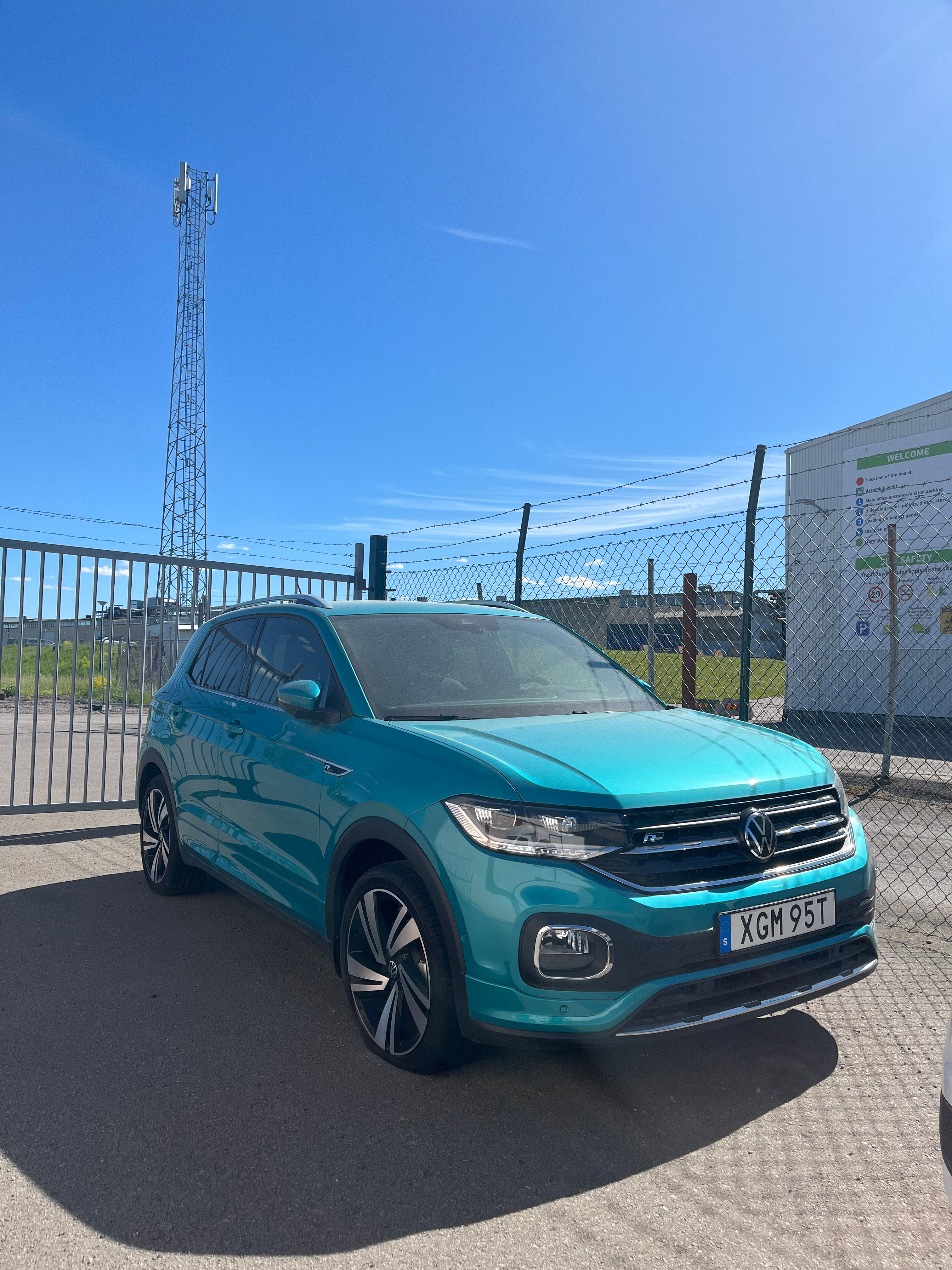 BIL, Volkswagen T-Cross 1.0 TSI, 2023.