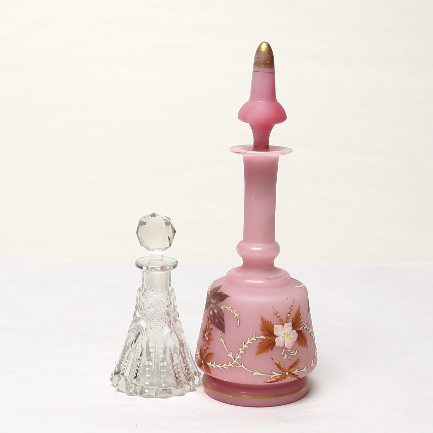 FLAKONGER 2 st, glas, 18/1900-tal.