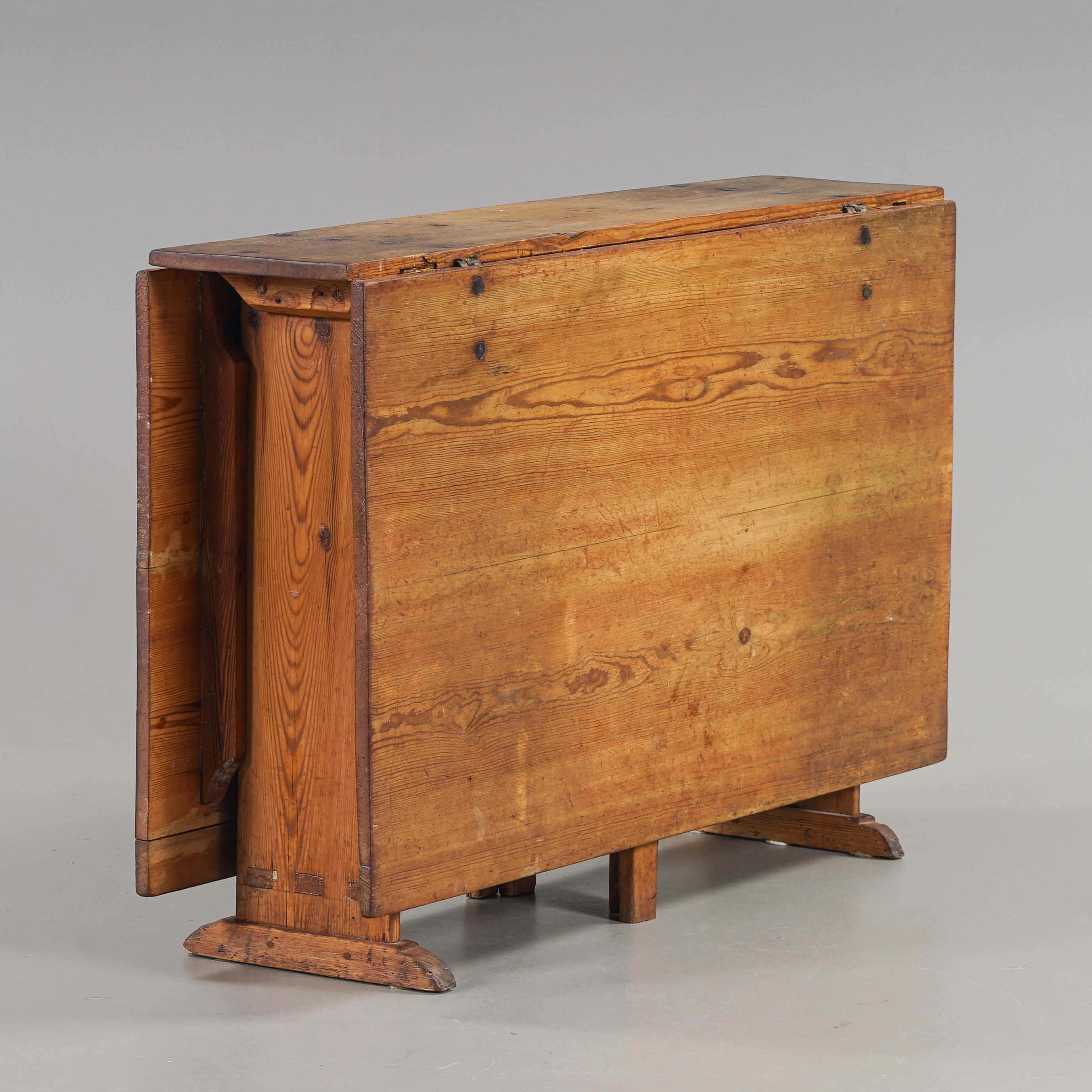 SLAGBORD Allmoge, Furu, 1800-talets första hälft.
