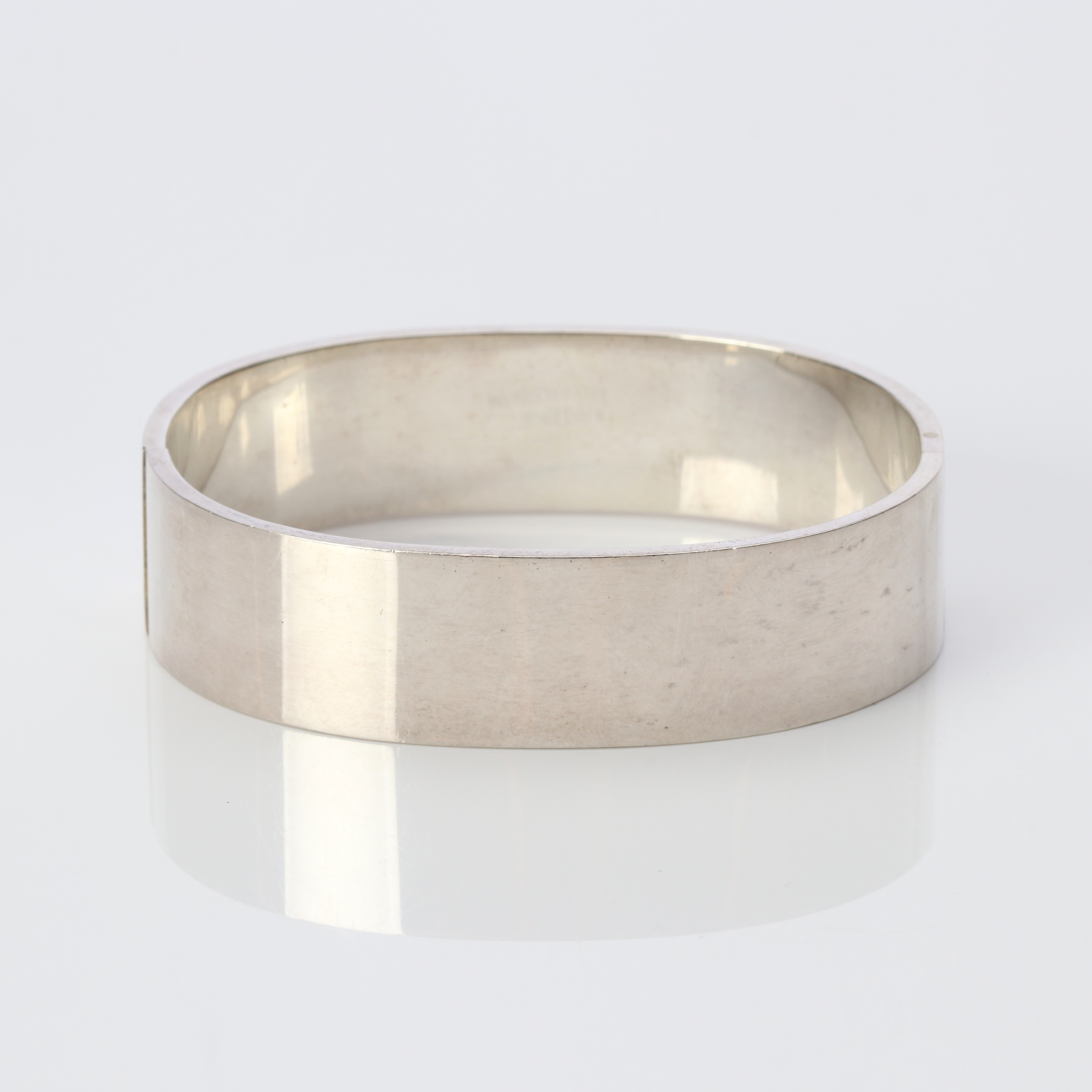 ARMBAND. Sterlingsilver, oidentifierad silversmed, totalvikt ca 123,1 gram.