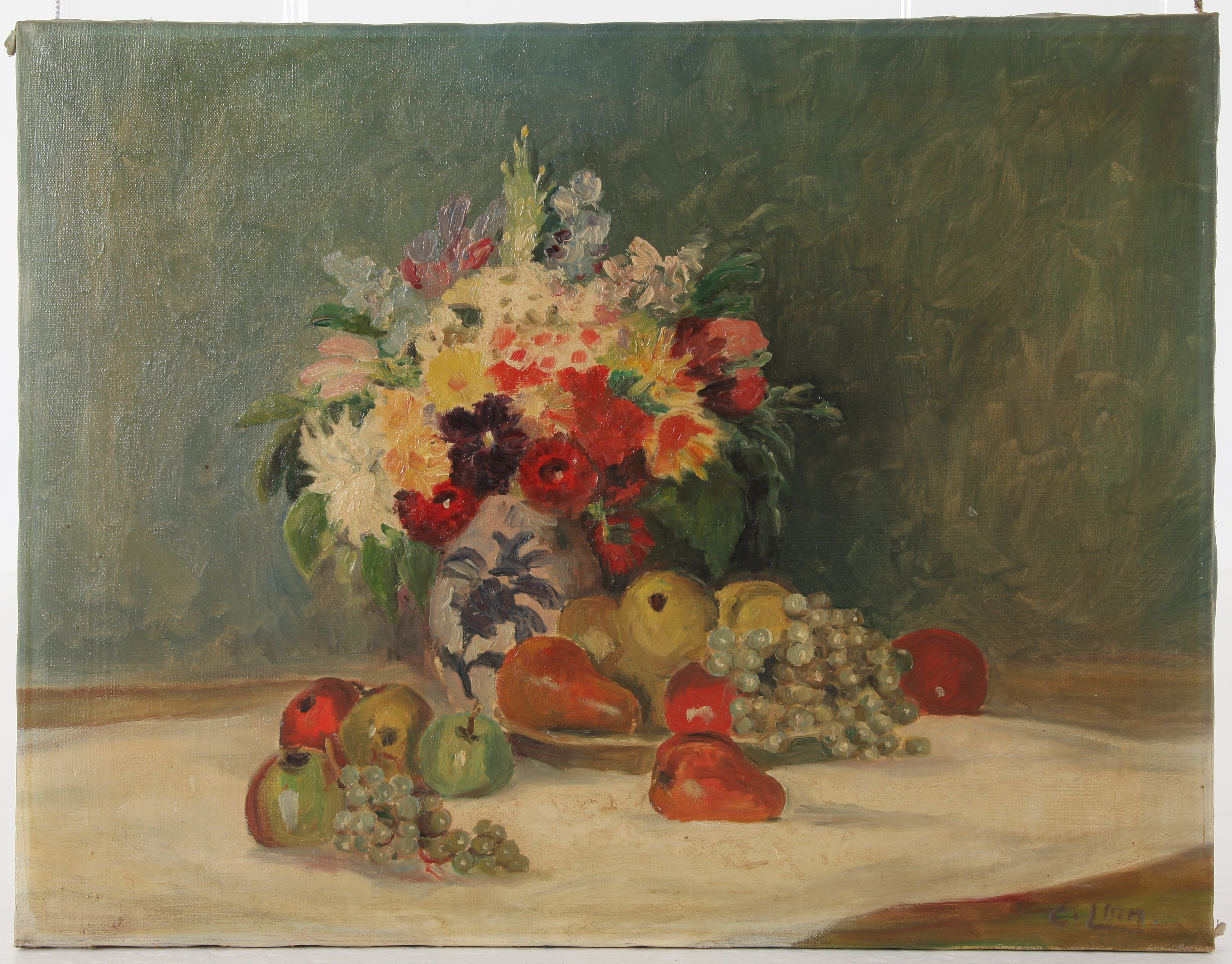 Olja på duk, blomsterstilleben, signerad.