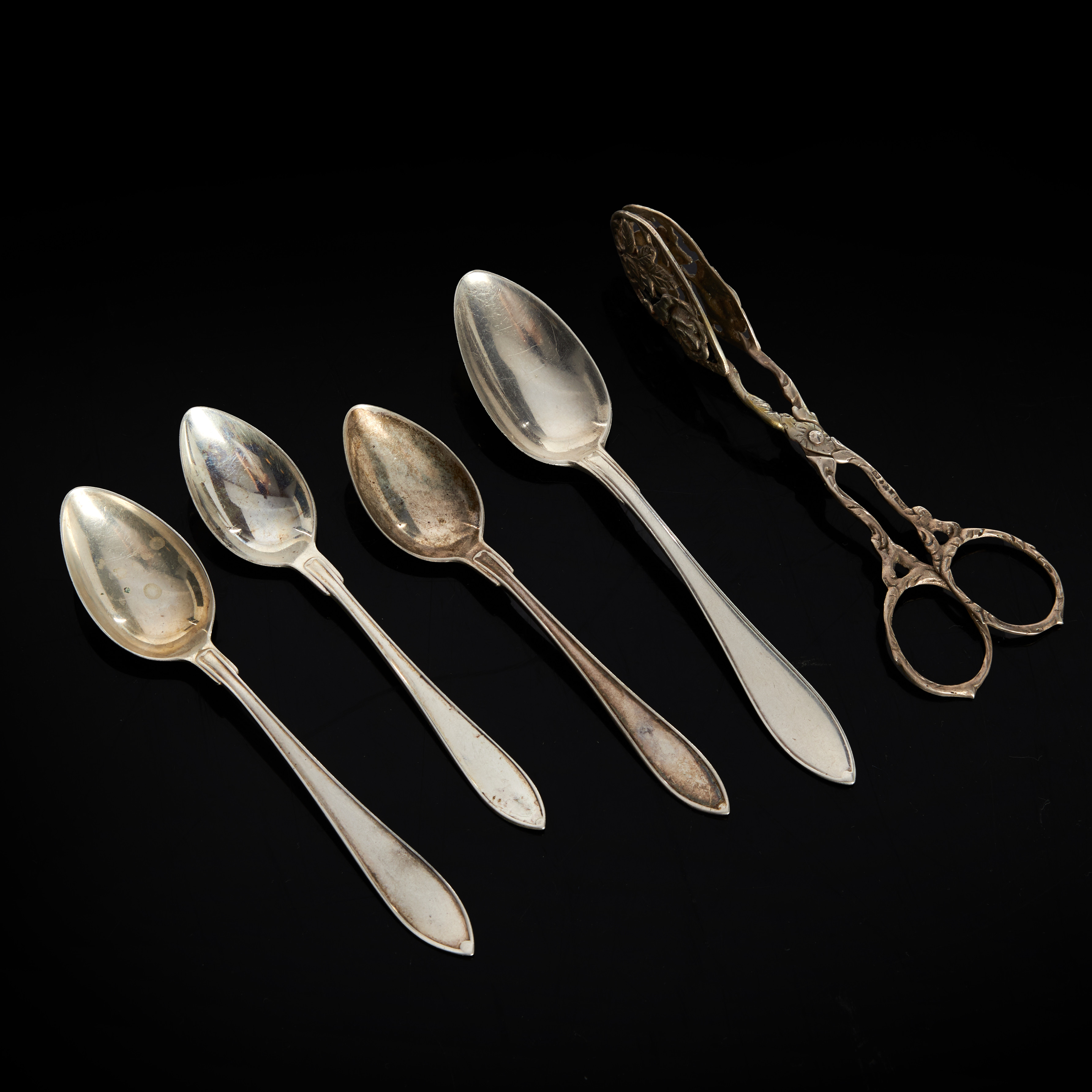 SILVER, 5 delar, skedar samt tång, 1900-talets första hälft.