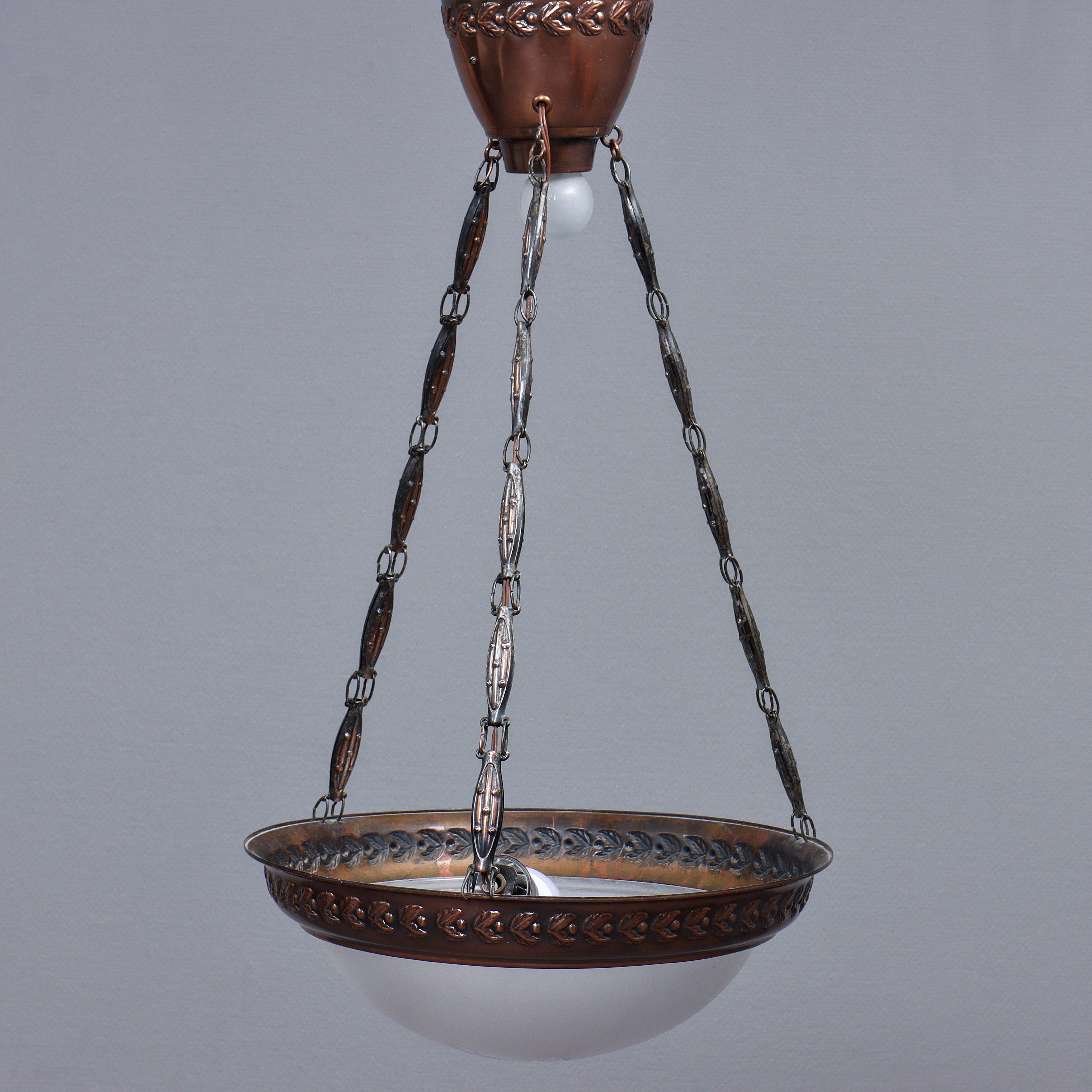 TAKLAMPA, JUGENDSTIL, KOPPAR & GLASKUPA, 1900-TALETS FÖRSTA HÄLFT.