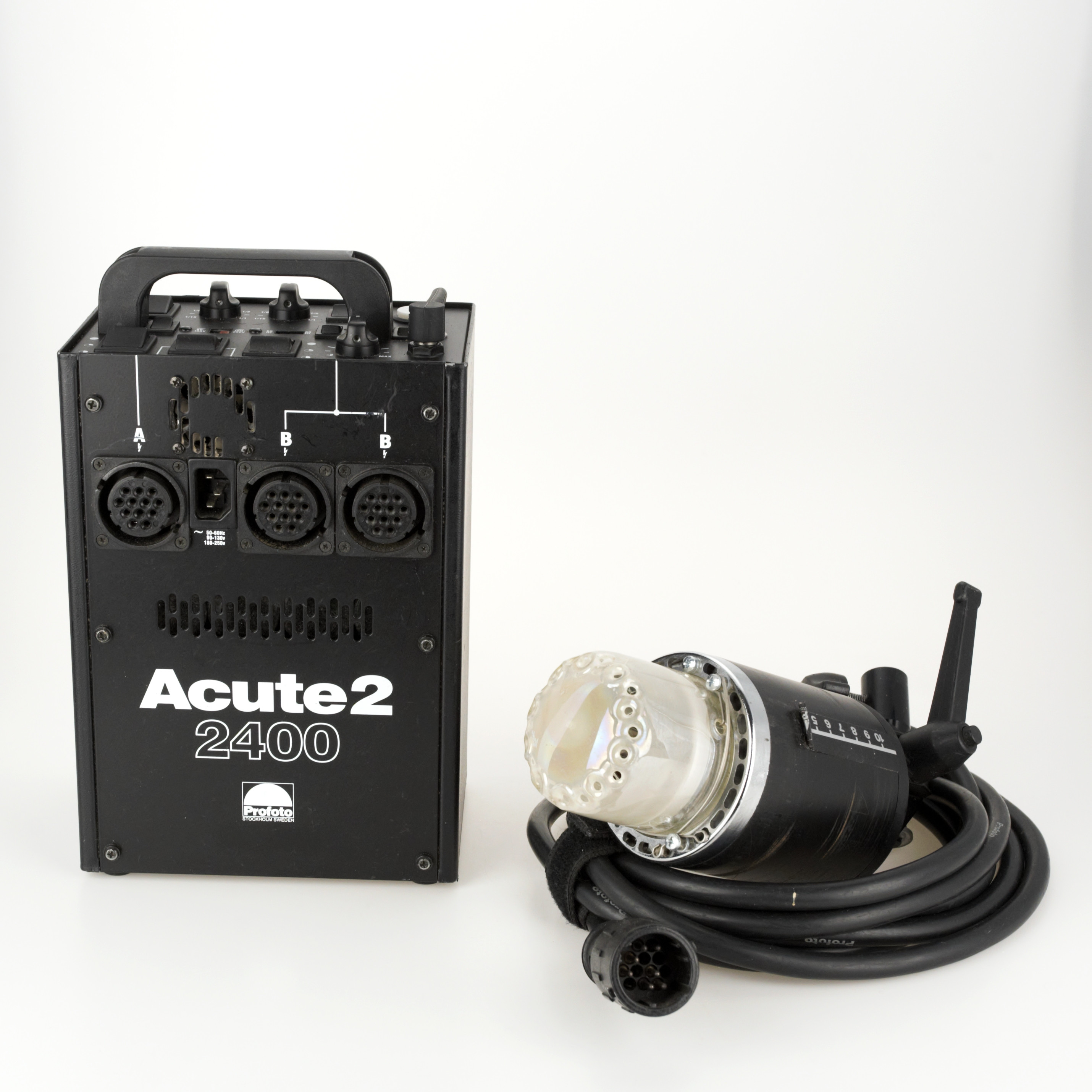 Profoto Acute2 2400 Watt Powerpack generator & Profoto Acute2 Head.
