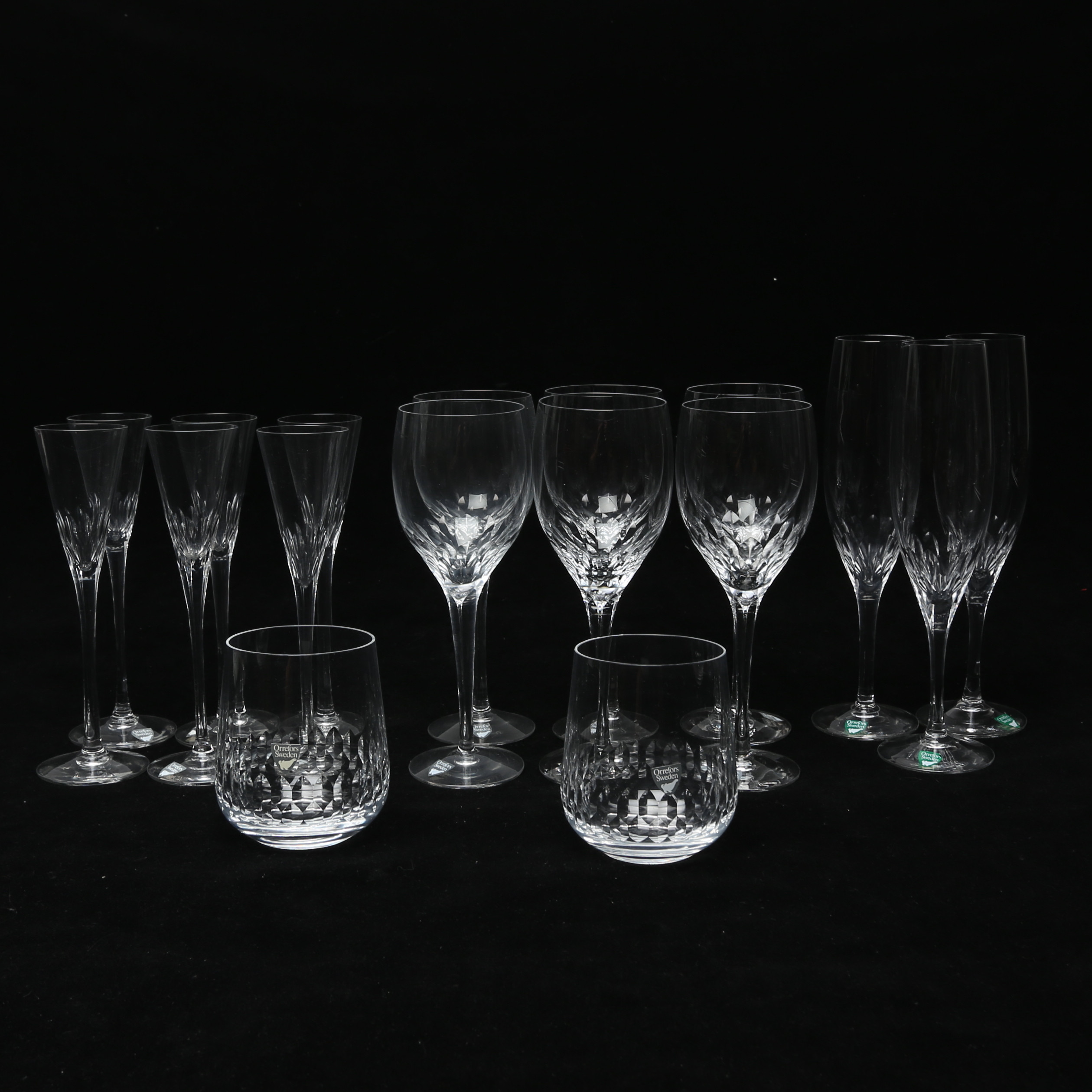 NILS LANDBERG. GLAS, 16 st, Orrefors "Prelude".