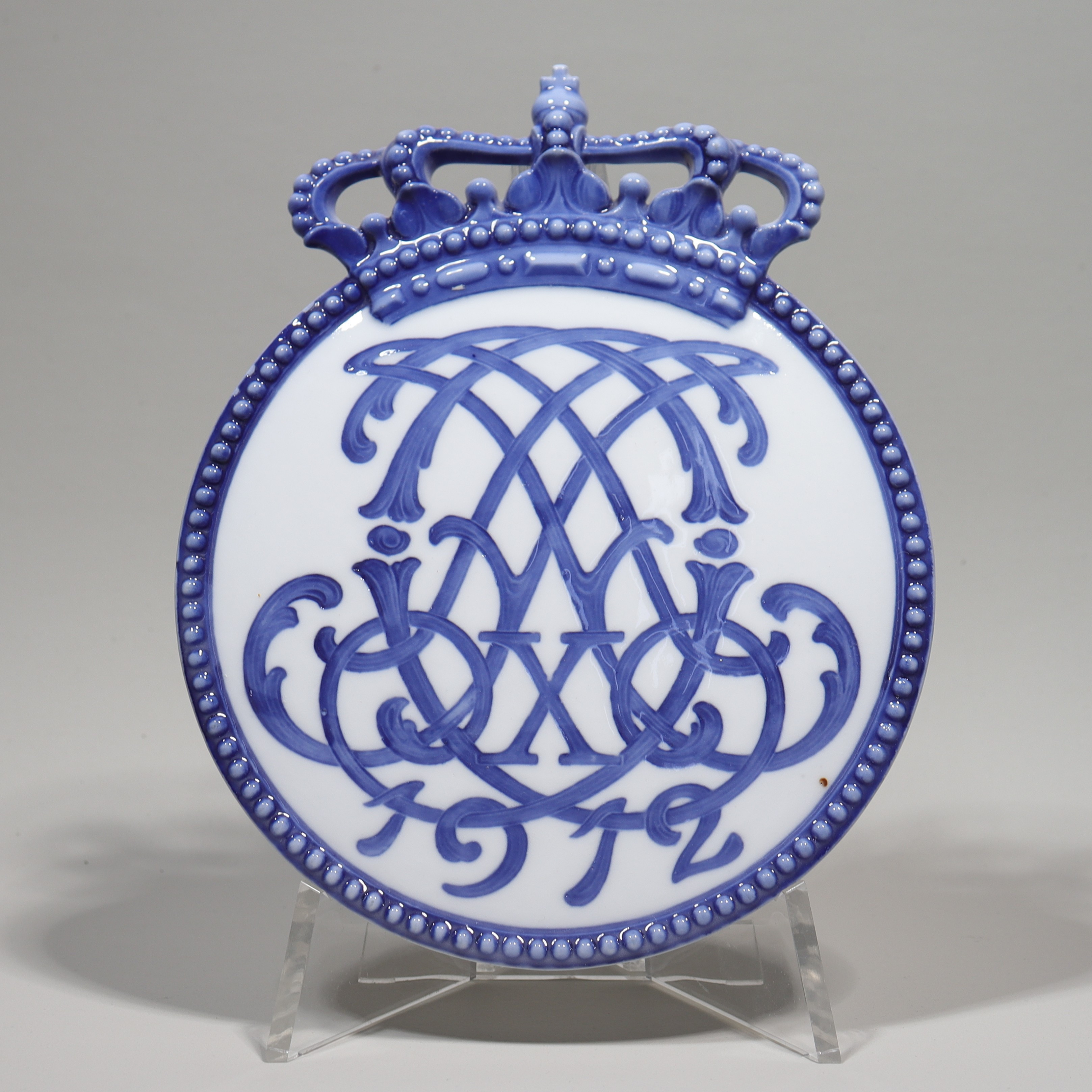 ARNOLD KROG. minnesplakett, Royal Copenhagen, till minne av Christian X och Alexandrines kröning 1912.