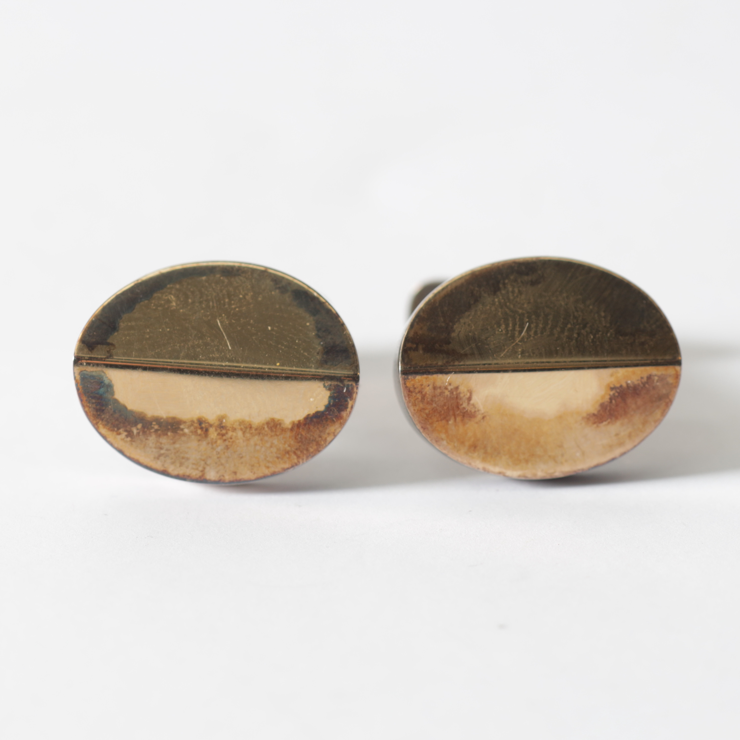 MANSCHETTKNAPPAR, 1 par, Ädelsmed Sigurd Persson Design A.B., Helsingborg, 1972. Totalvikt ca 25,5 gram.