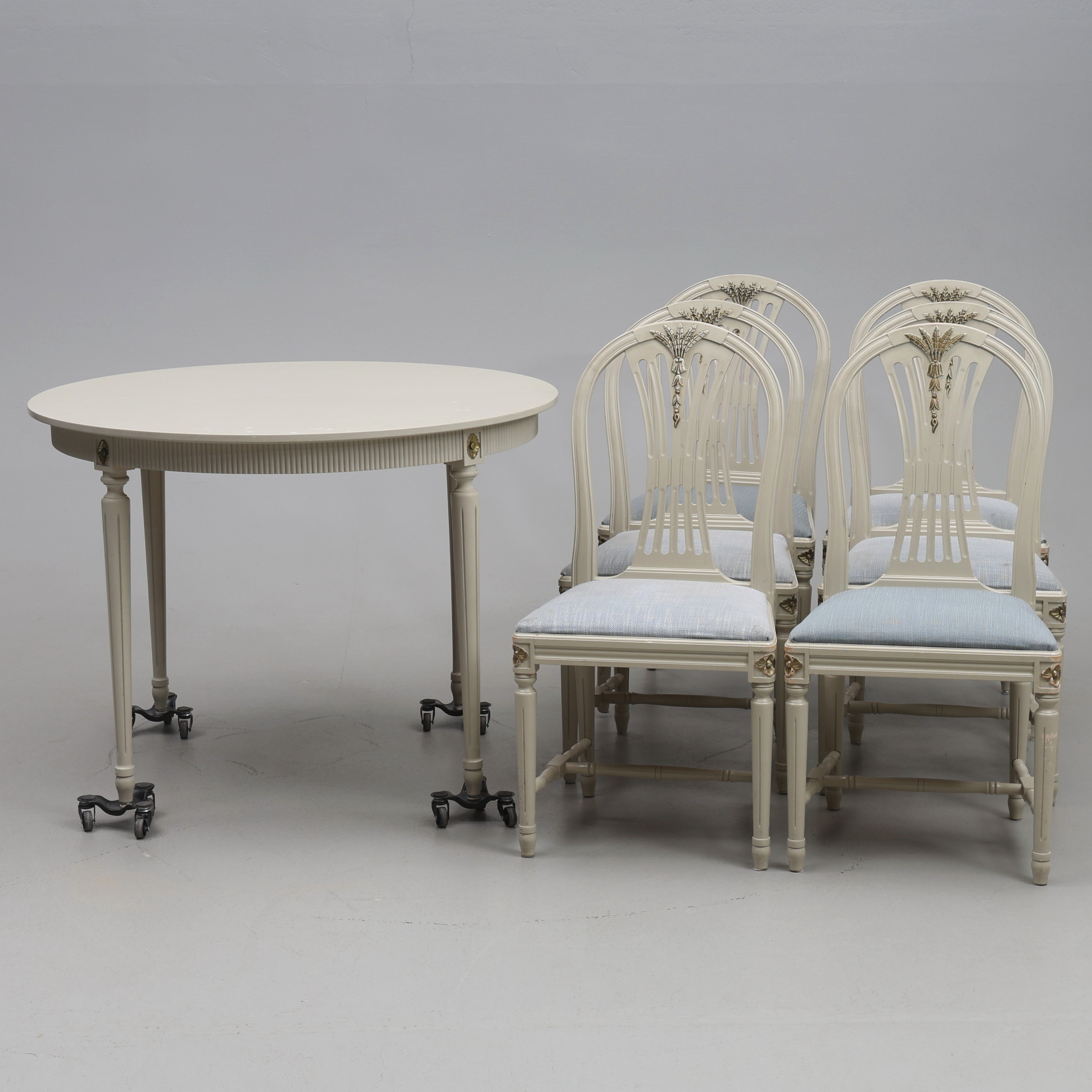 MATGRUPP. 7 delar, gustaviansk stil, 1900-tal.