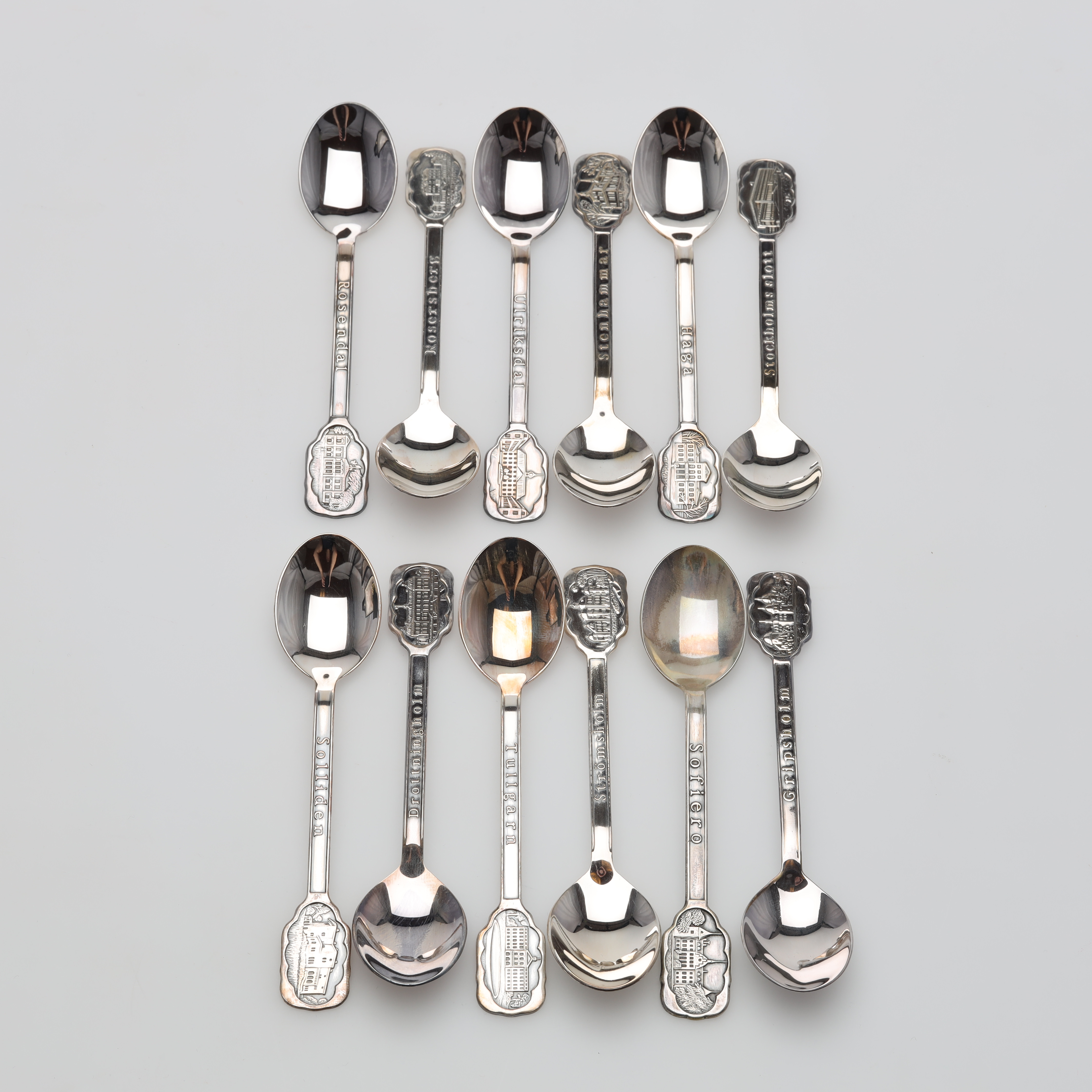 KAFFESKEDAR, 12 st. silver Svenska slott , Sporrong AB, Stockholm, 1975 vikt ca 162,9 gram.