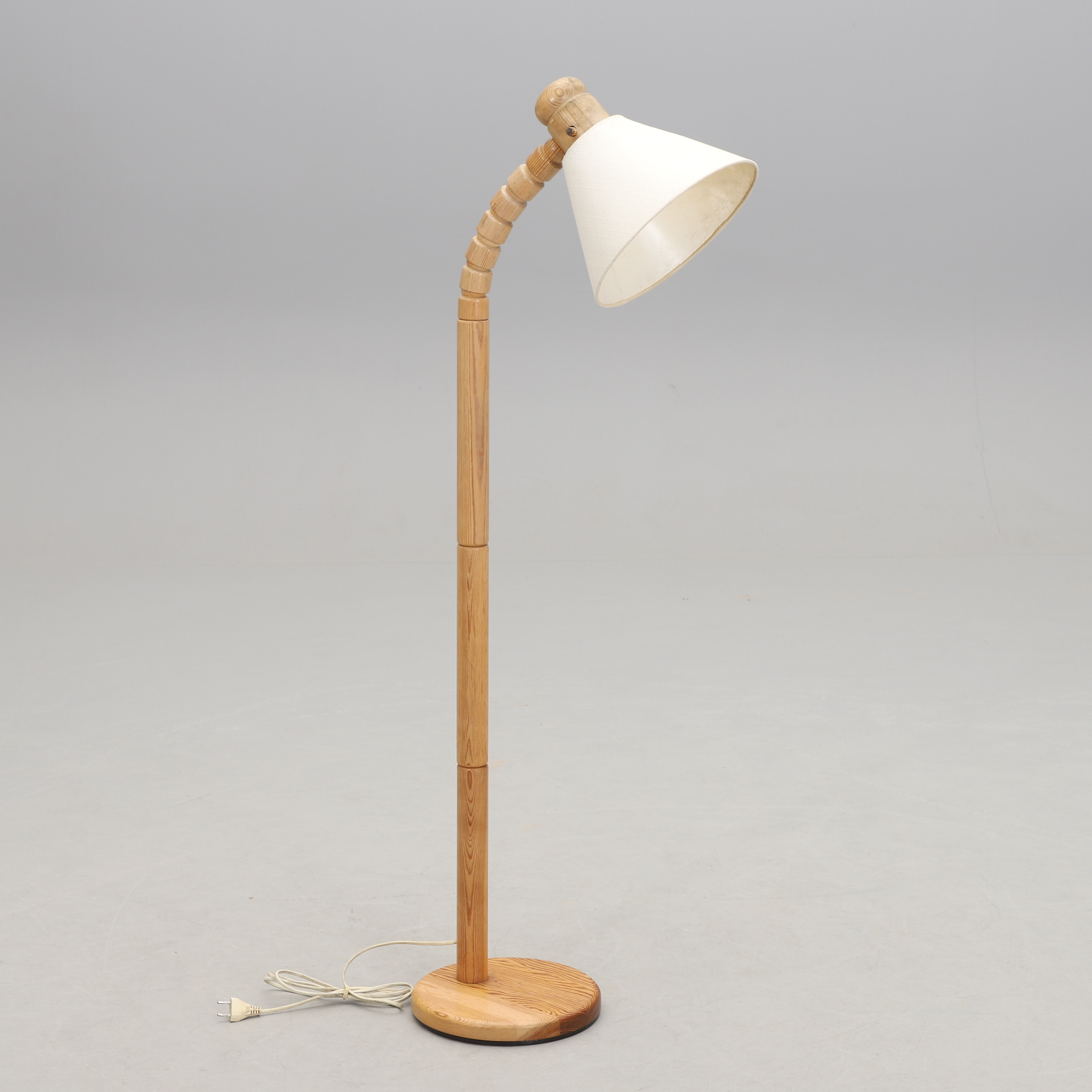 GOLVLAMPA, Solbackens Svarveri, 1970-tal.