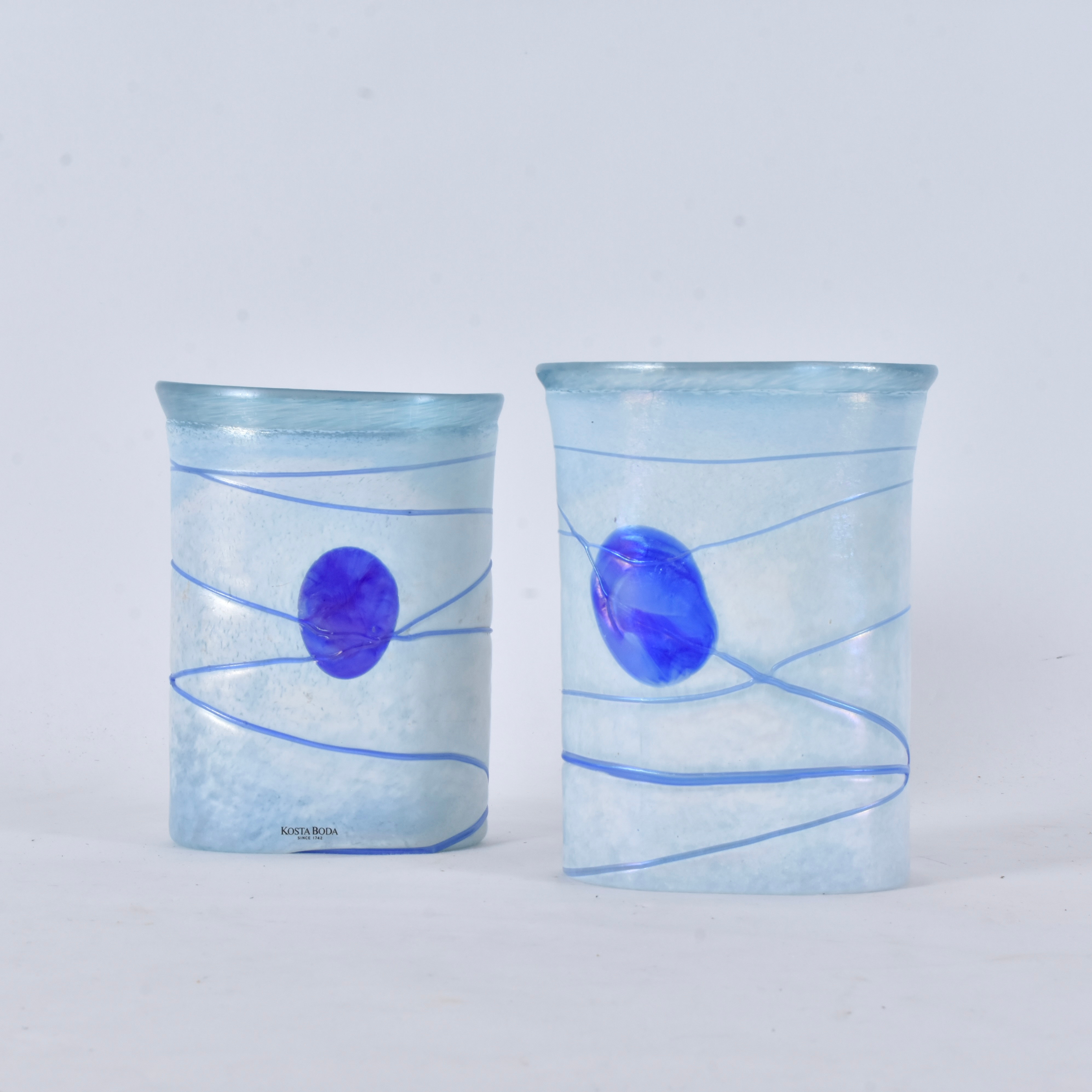 BERTIL VALLIEN. Vaser, 2 st, "Galaxy Blue", glas, Kosta Boda.
