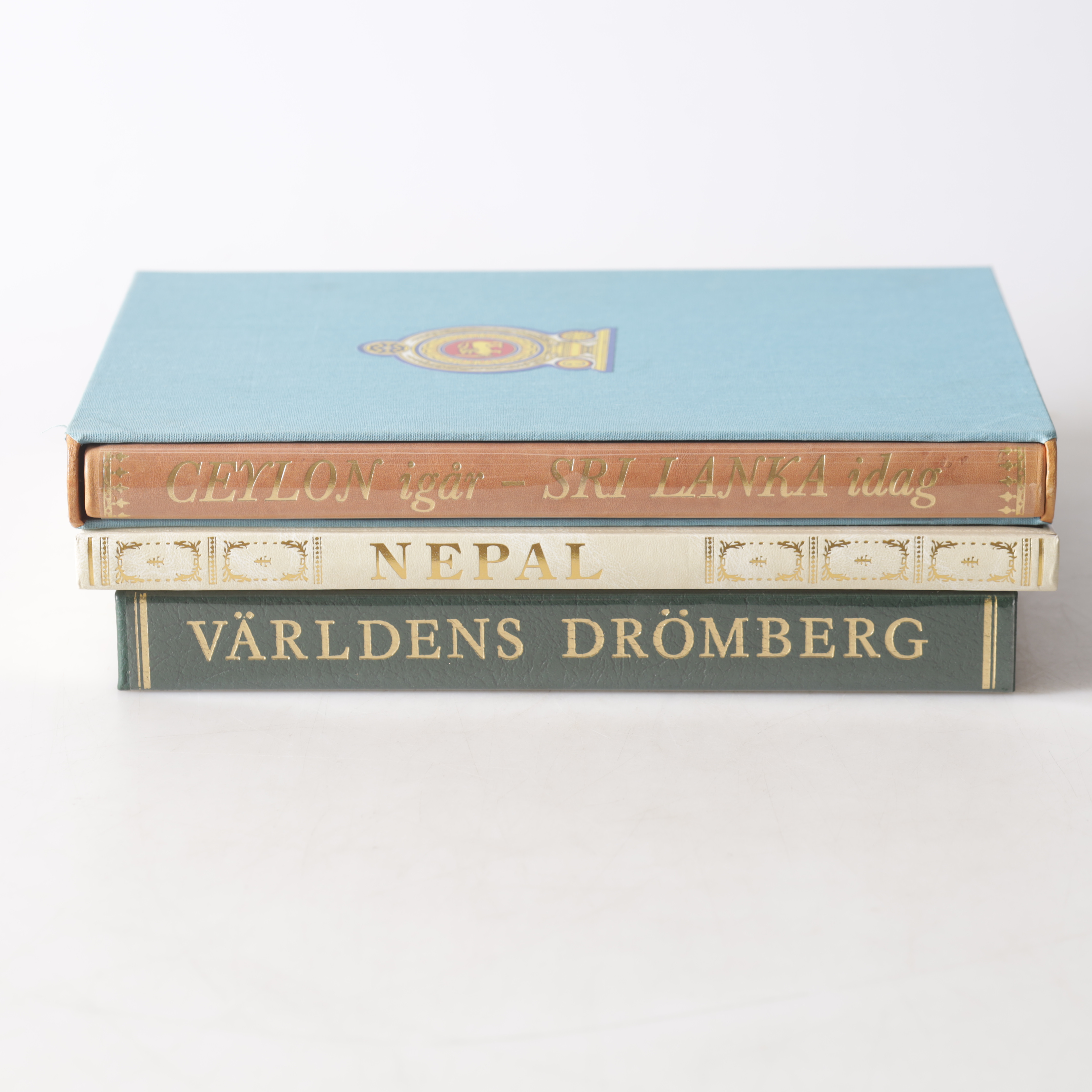 BÖCKER, 3 st. Delvis Världens drömberg, Dölf Reist.