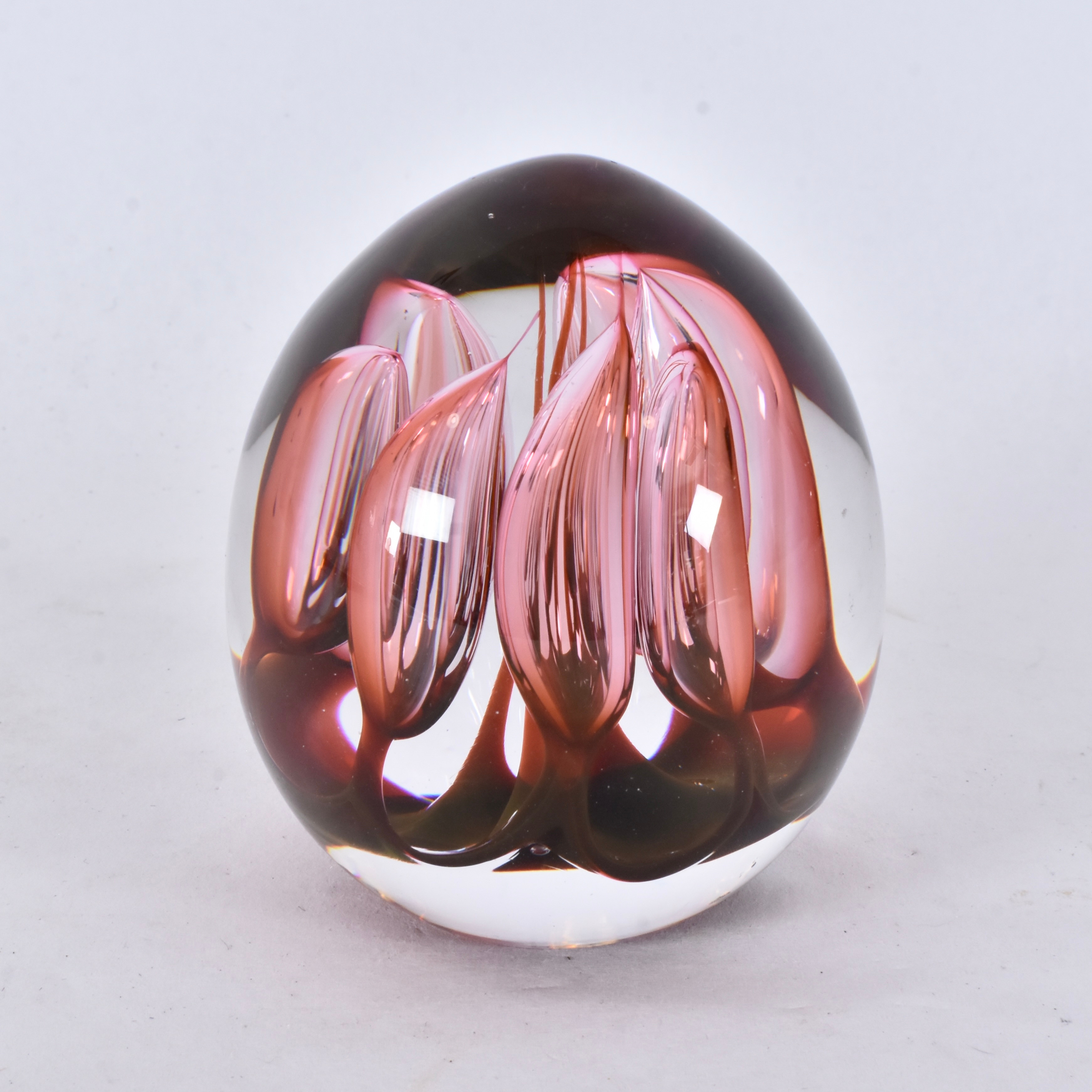 HANNE DREUTLER & ARTHUR ZIRNSACK. Ägg, glas, Studio Åhus.