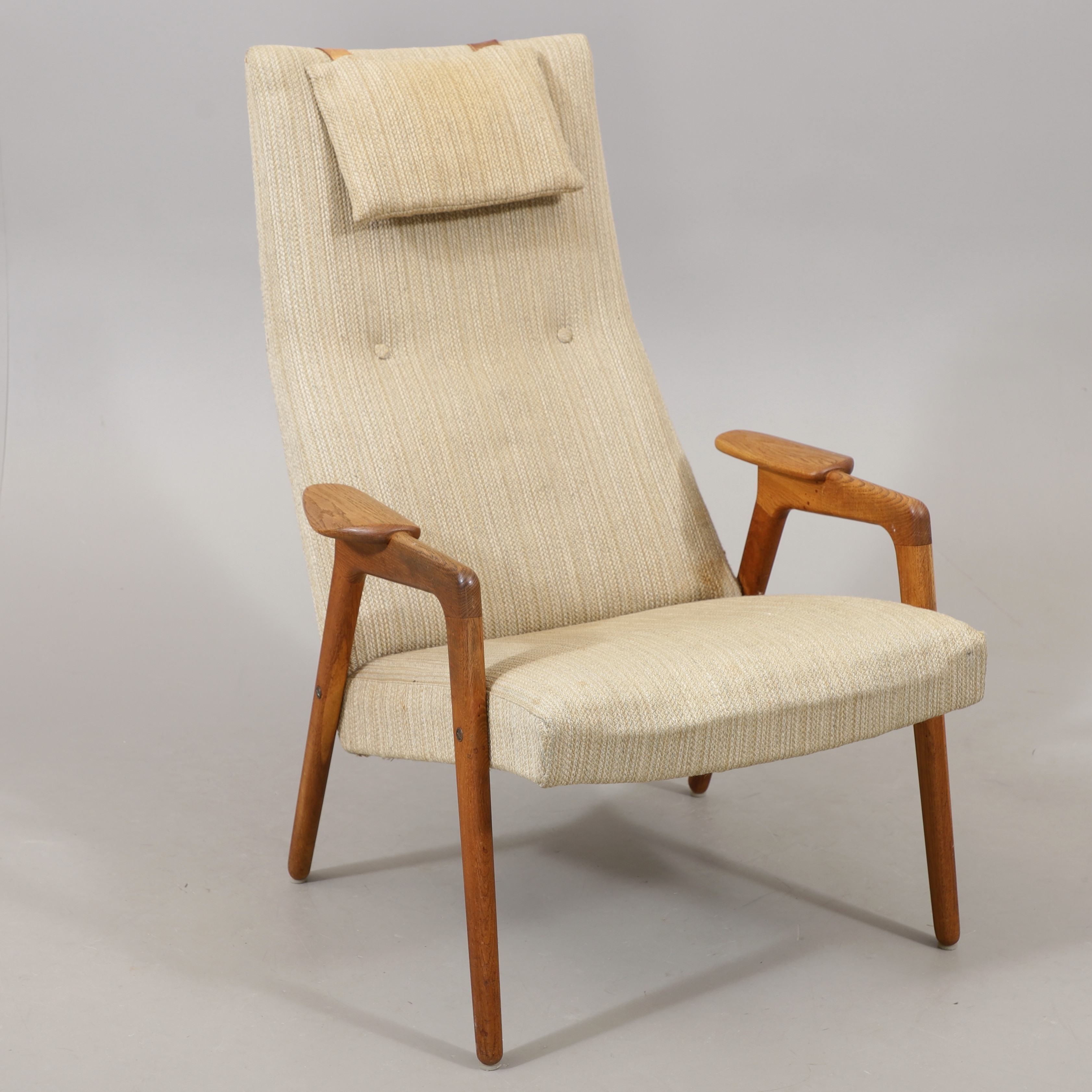 YNGVE EKSTRÖM. Fåtölj, ek, "Ruster", Swedese, 1960-tal.