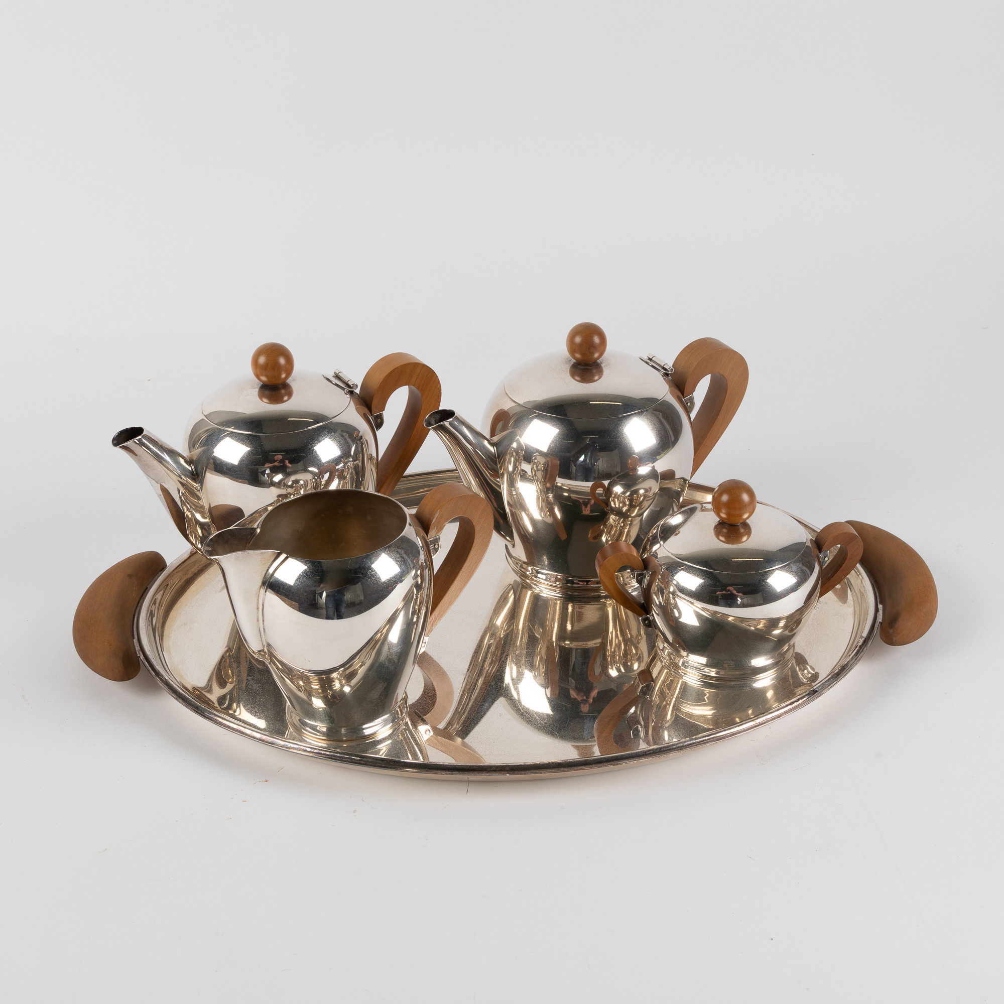 CARLO ALESSI. Kaffe- och teservis, 5 delar, "Bombé", Italien.
