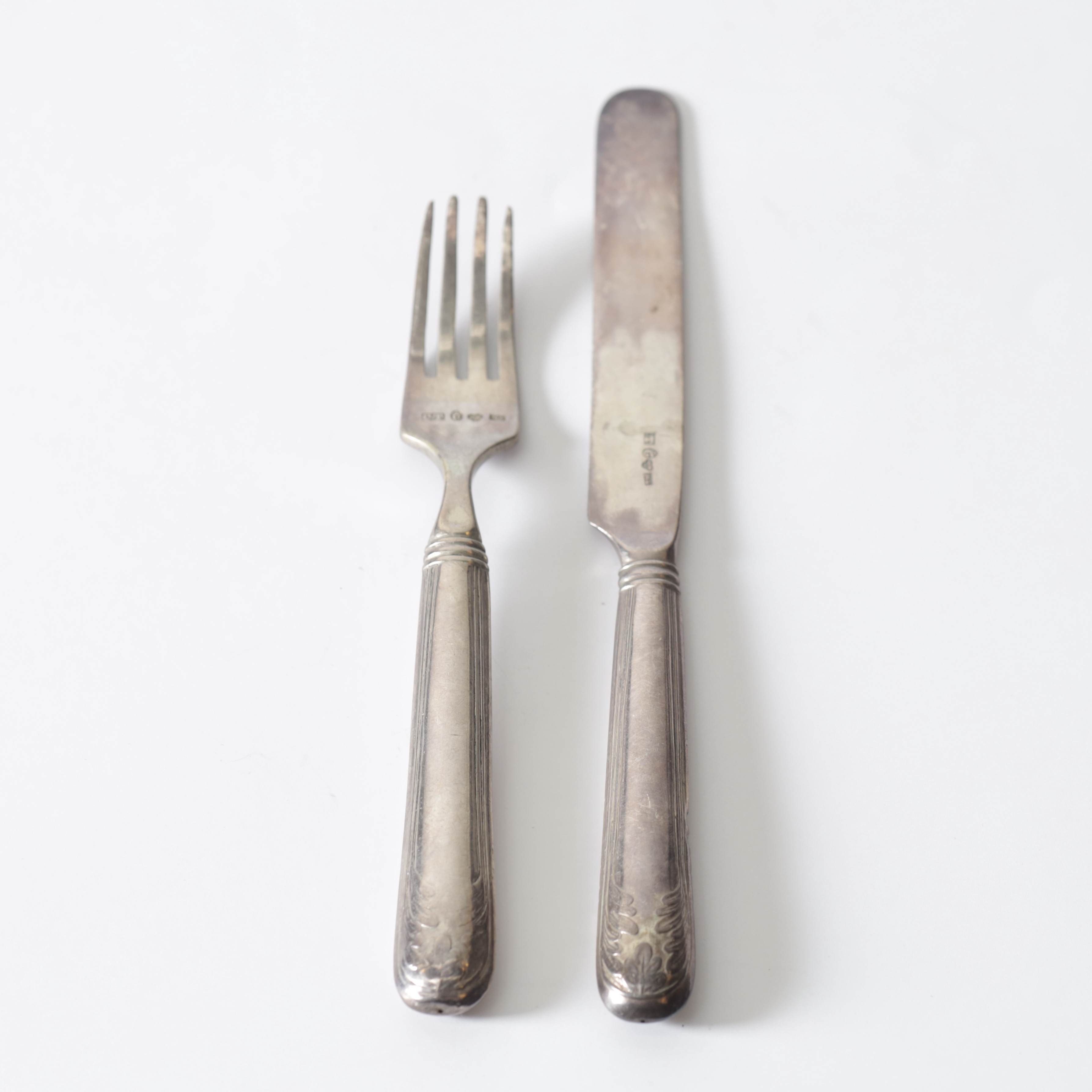 CARL TENGSTEDT. kniv & gaffel, silver, Göteborg, 1843. Totalvikt ca 79,5 gram.