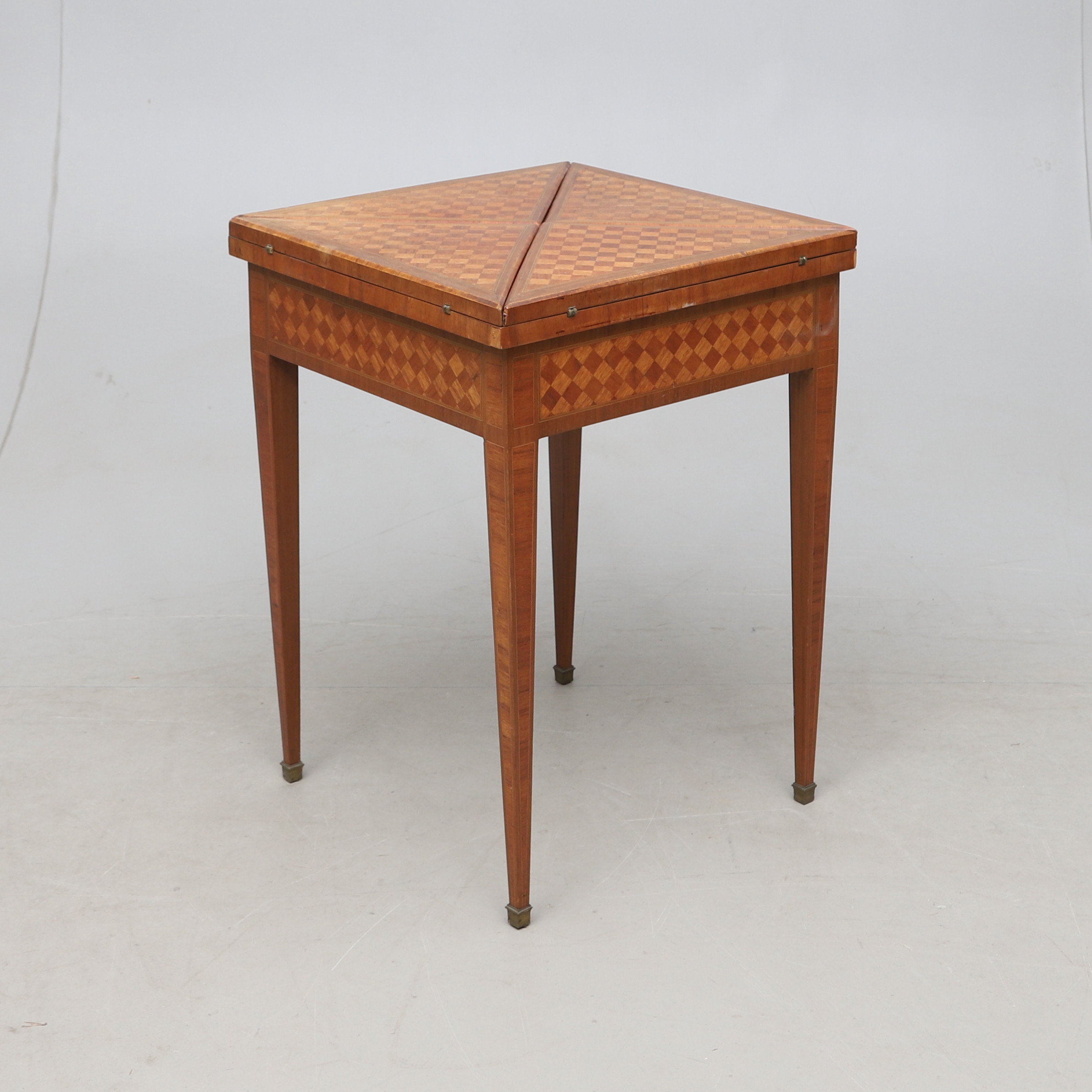 SPELBORD, sannolikt Frankrike, 1800-talets senare del.