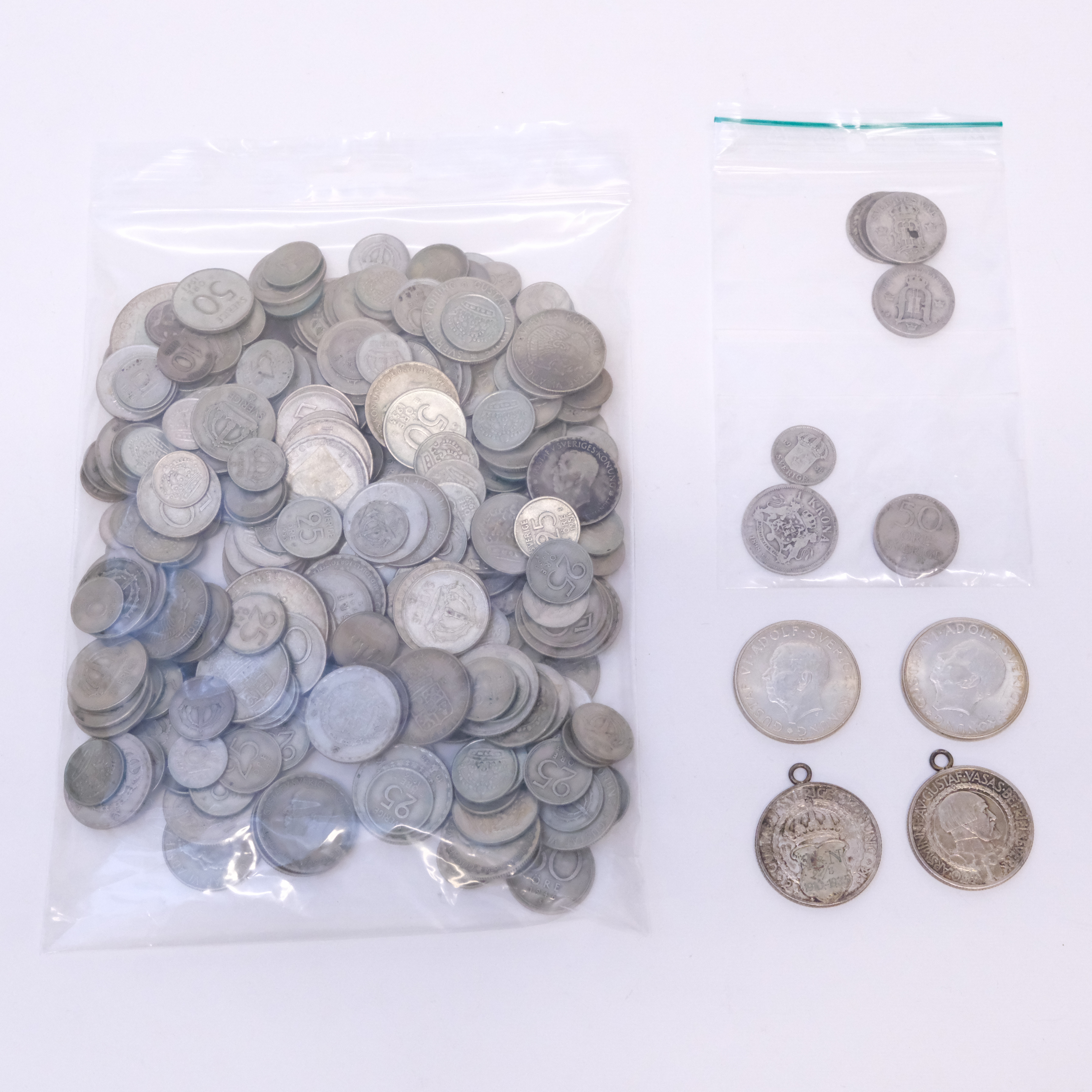 SVENSKA SILVER MYNT OCH SEDLAR.