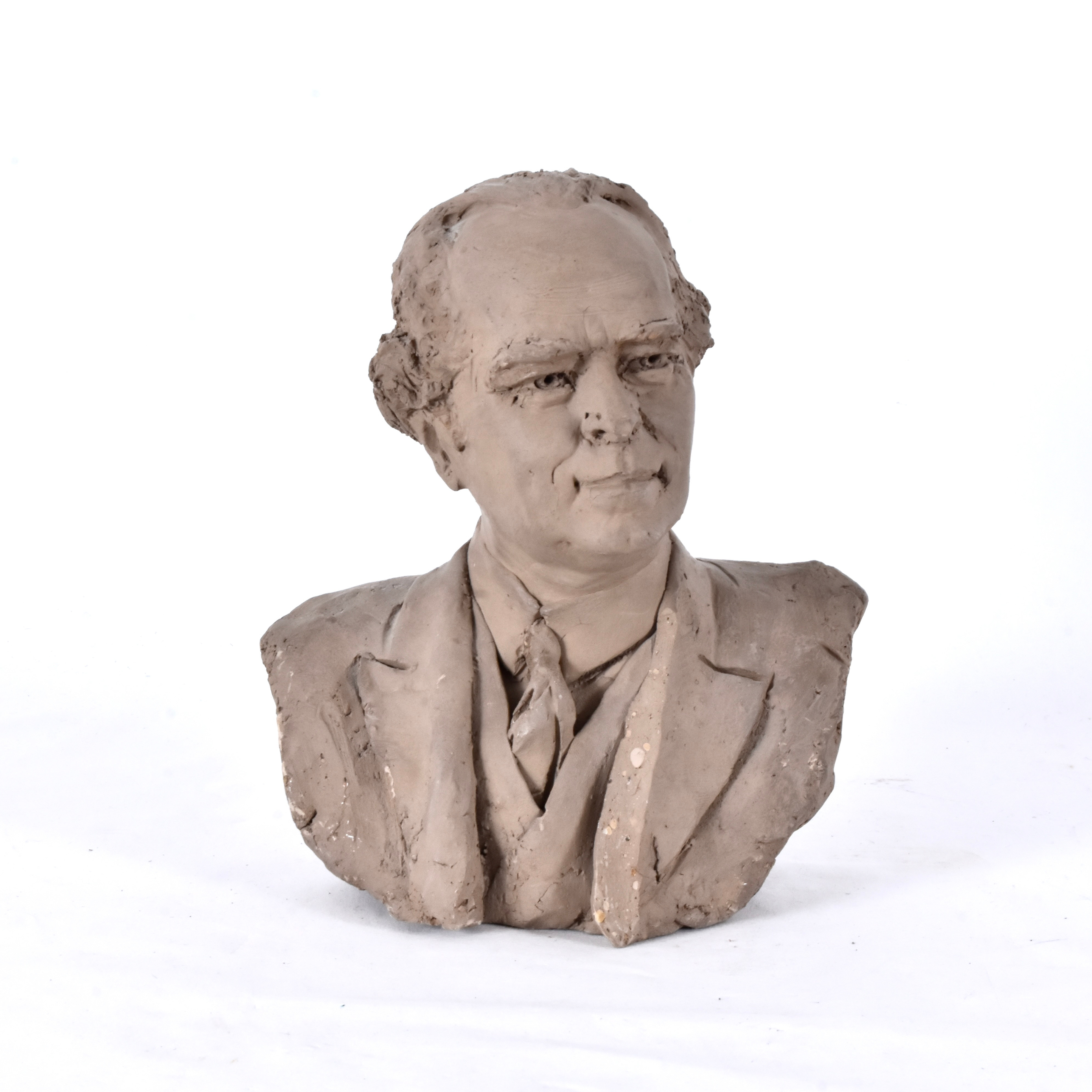 ALESSANDRO MORETTI (1870–1953). Byst, mansporträtt, lergods.