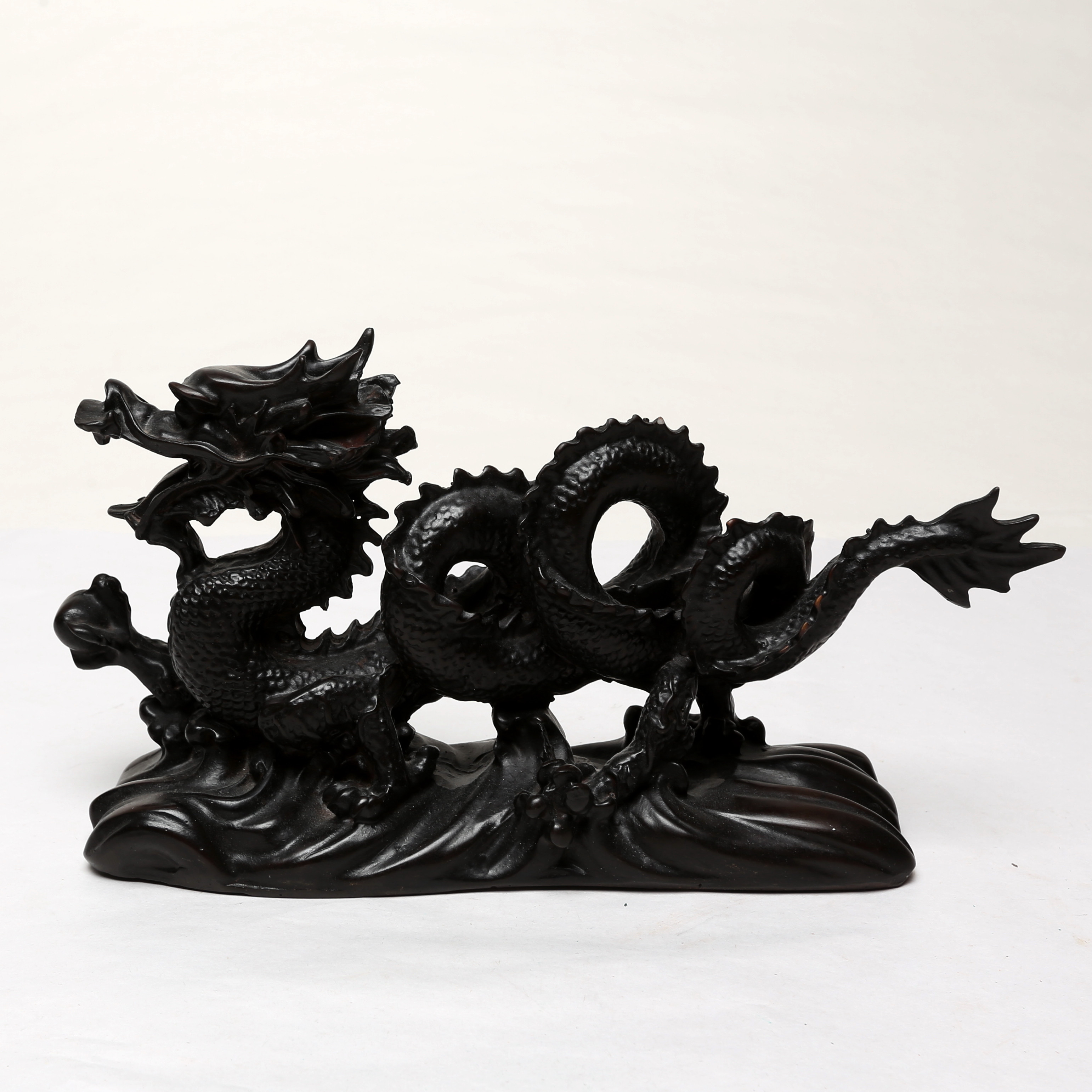 DRAKSKULPTUR, plastgjutmassa.