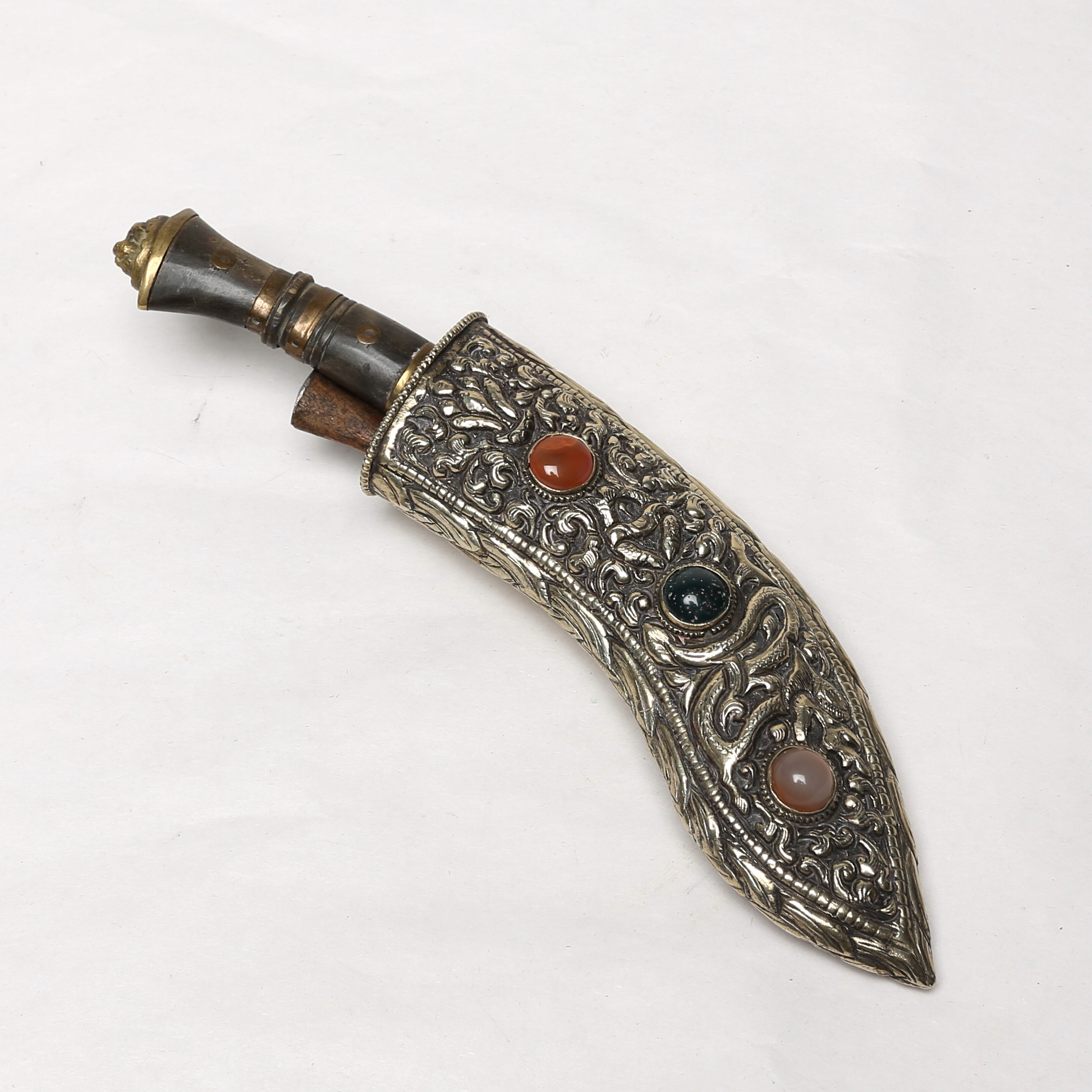 KNIV, 3-delad.