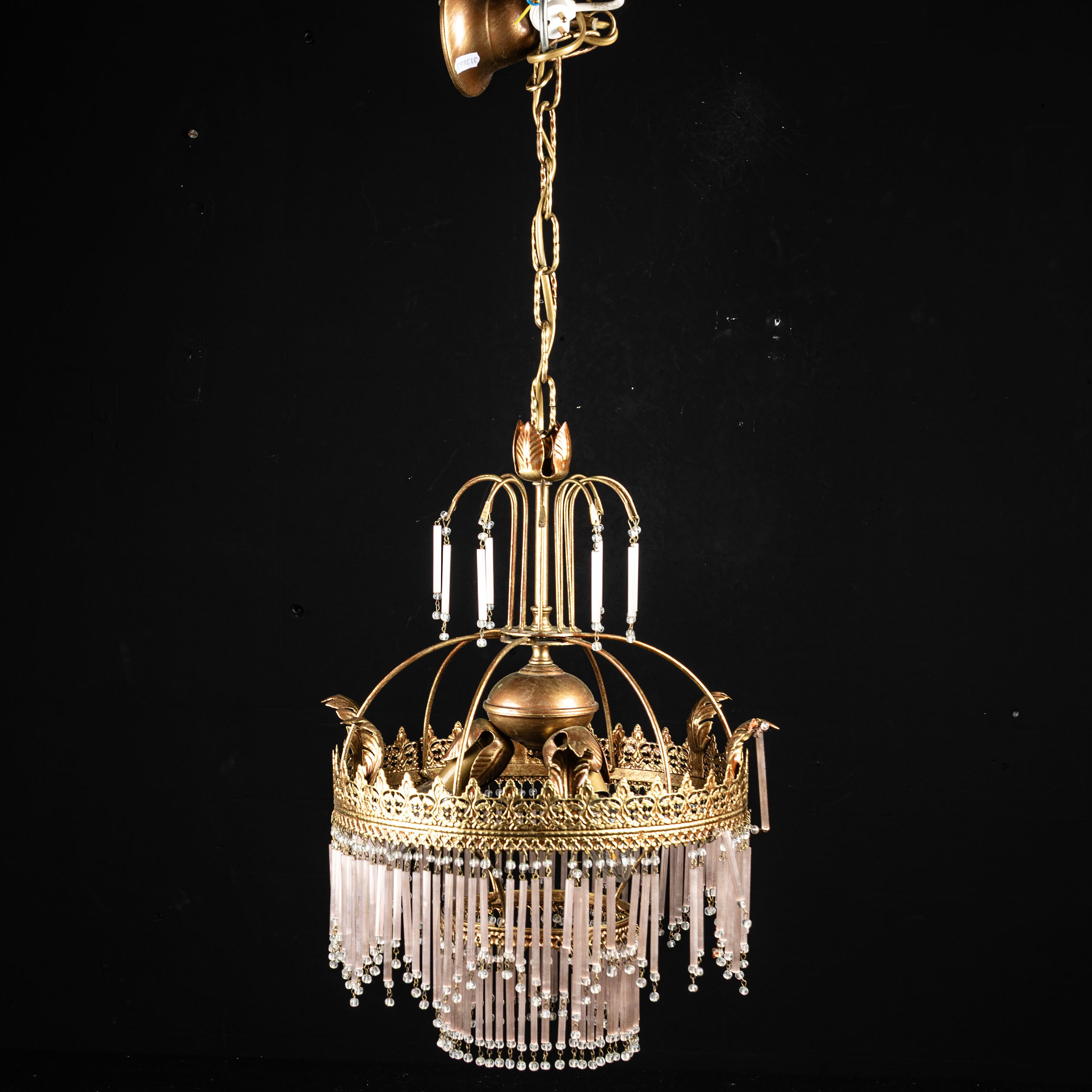 TAKLAMPA, med stavprismor, Lamp Gustaf, 1900 - talets senare del.
