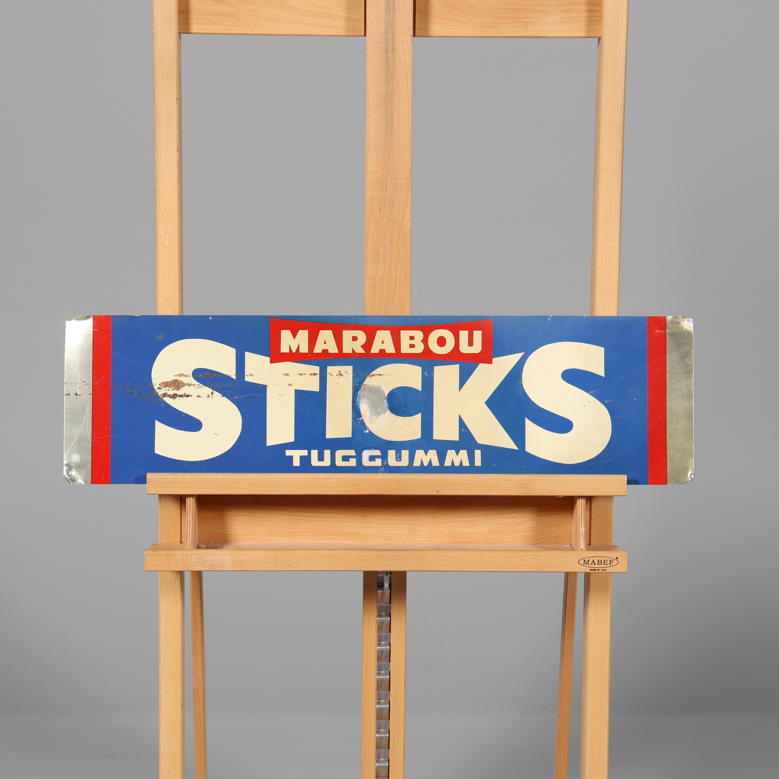 SKYLT, "Marabou Stick Tuggummi", metall.