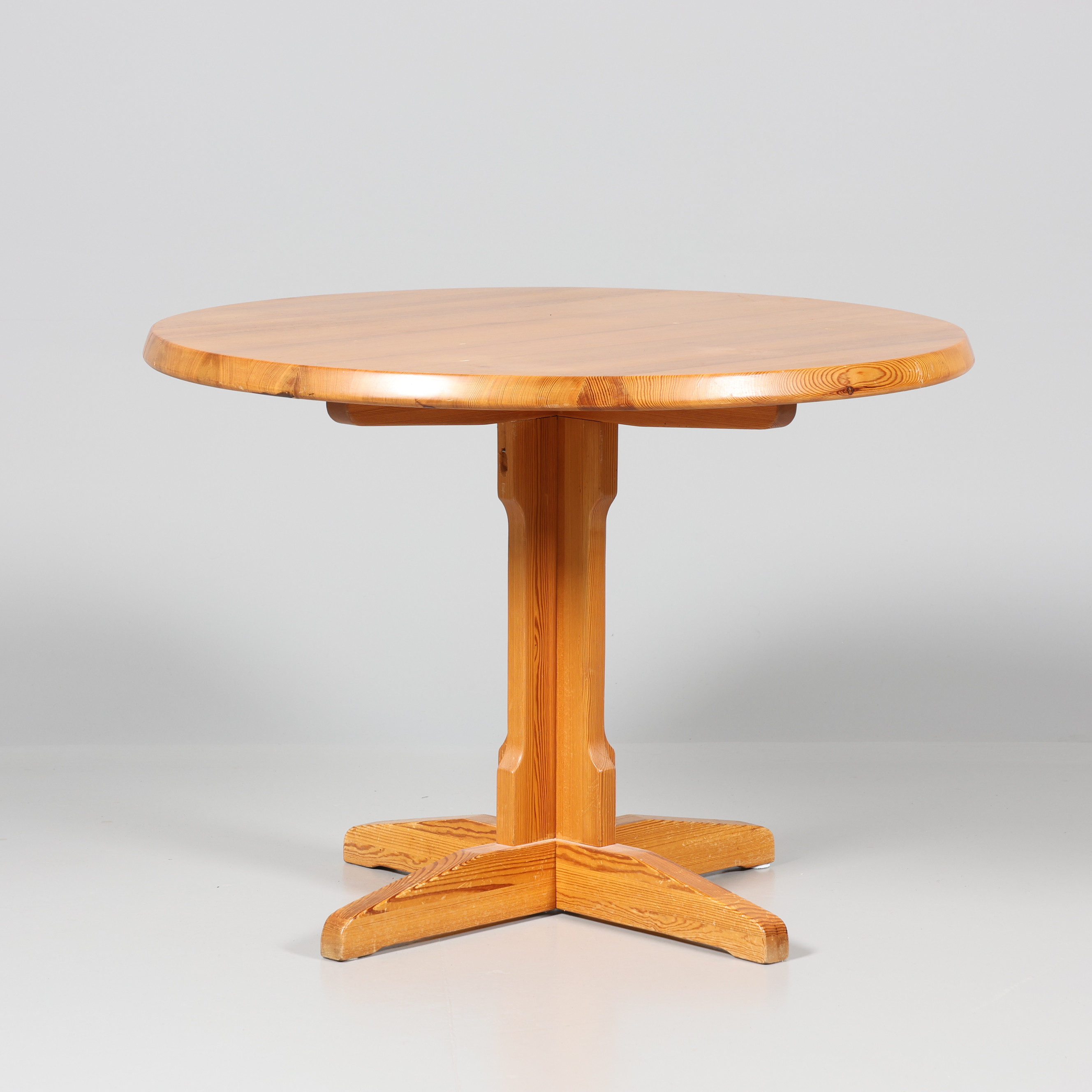 MATBORD, furu, 1900-tal.