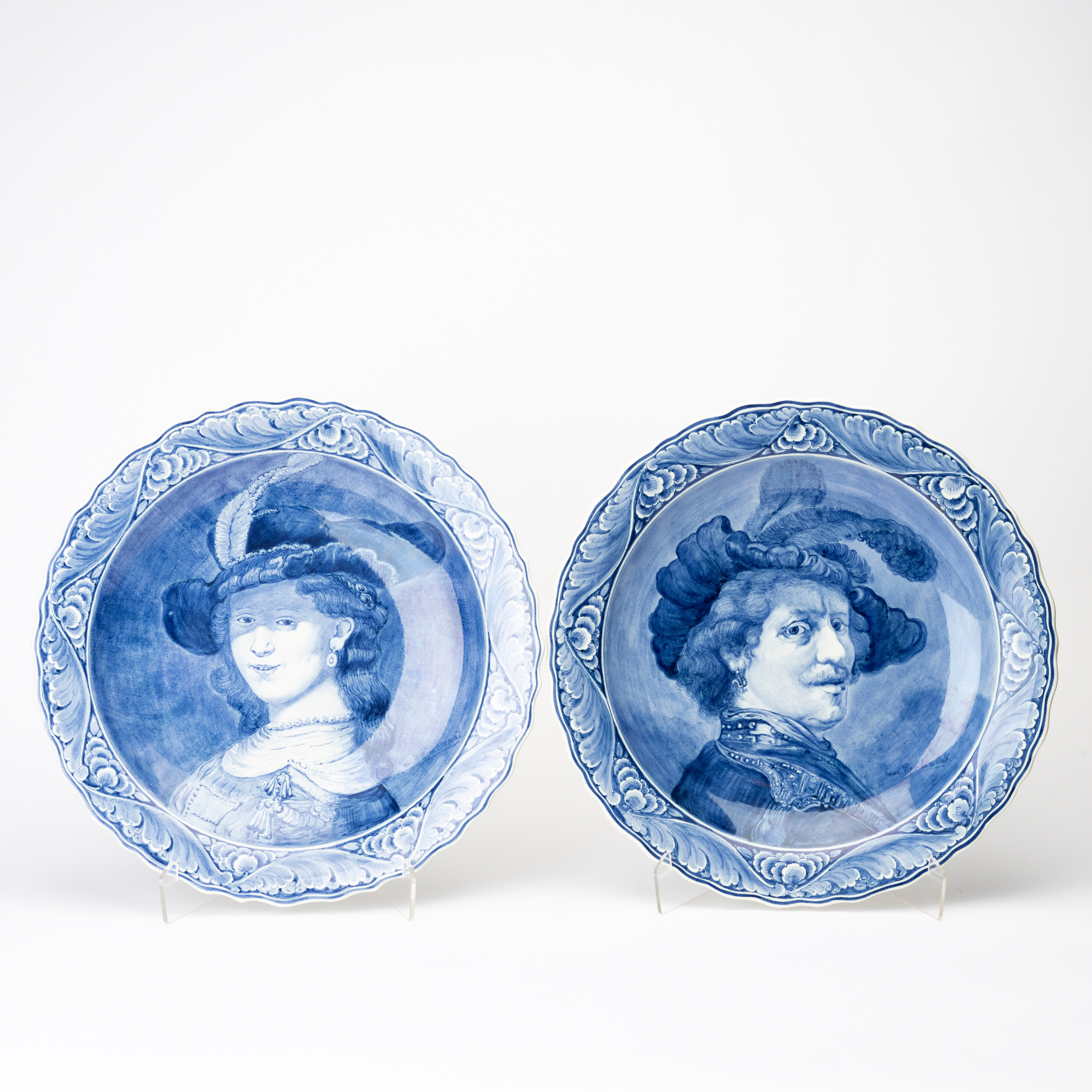 FAT, 2 st, vägghängda, porslin, Delfts Blauw, RAM, Holland, 1900-tal.