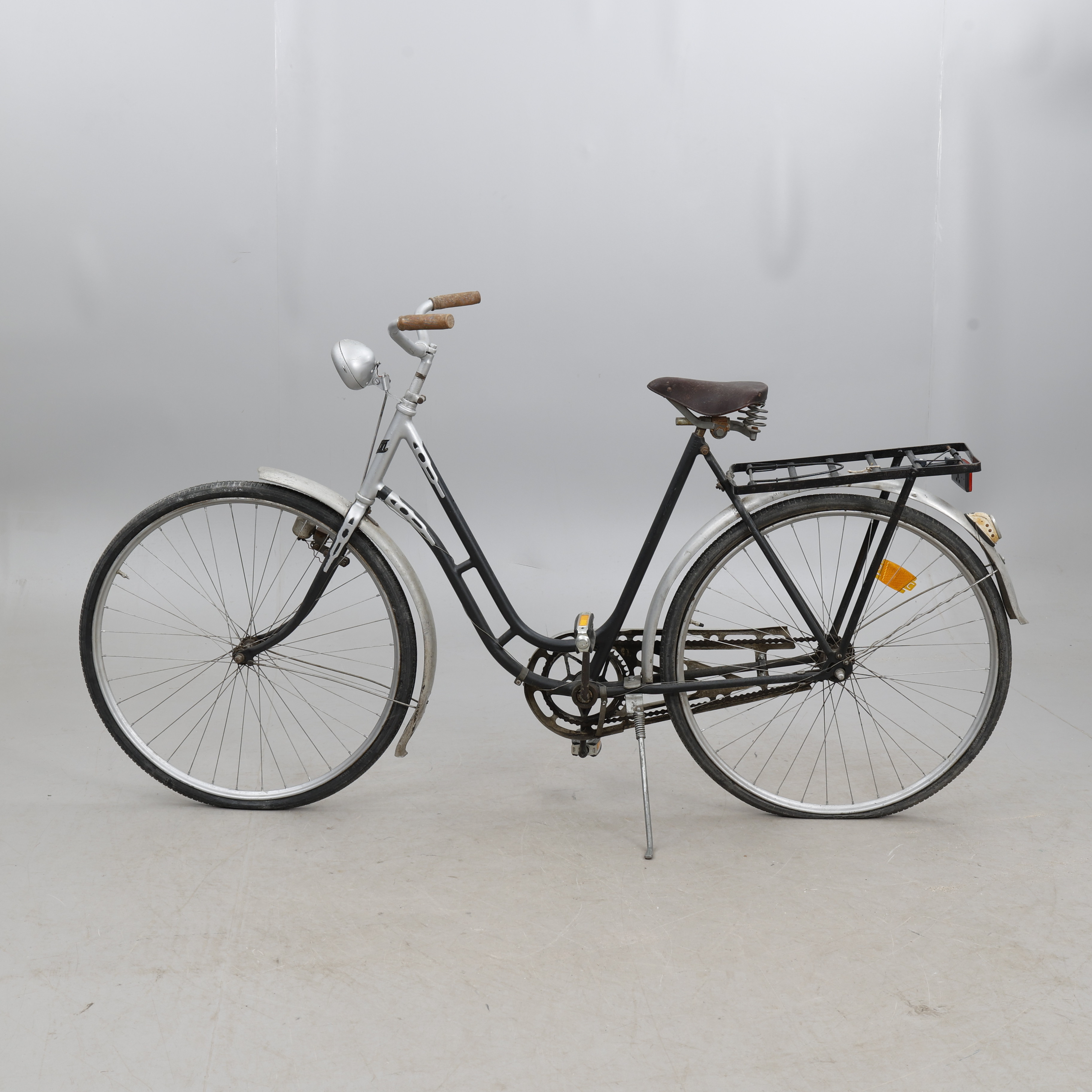 DAMCYKEL,1940/50-tal fabrikat Kroon.