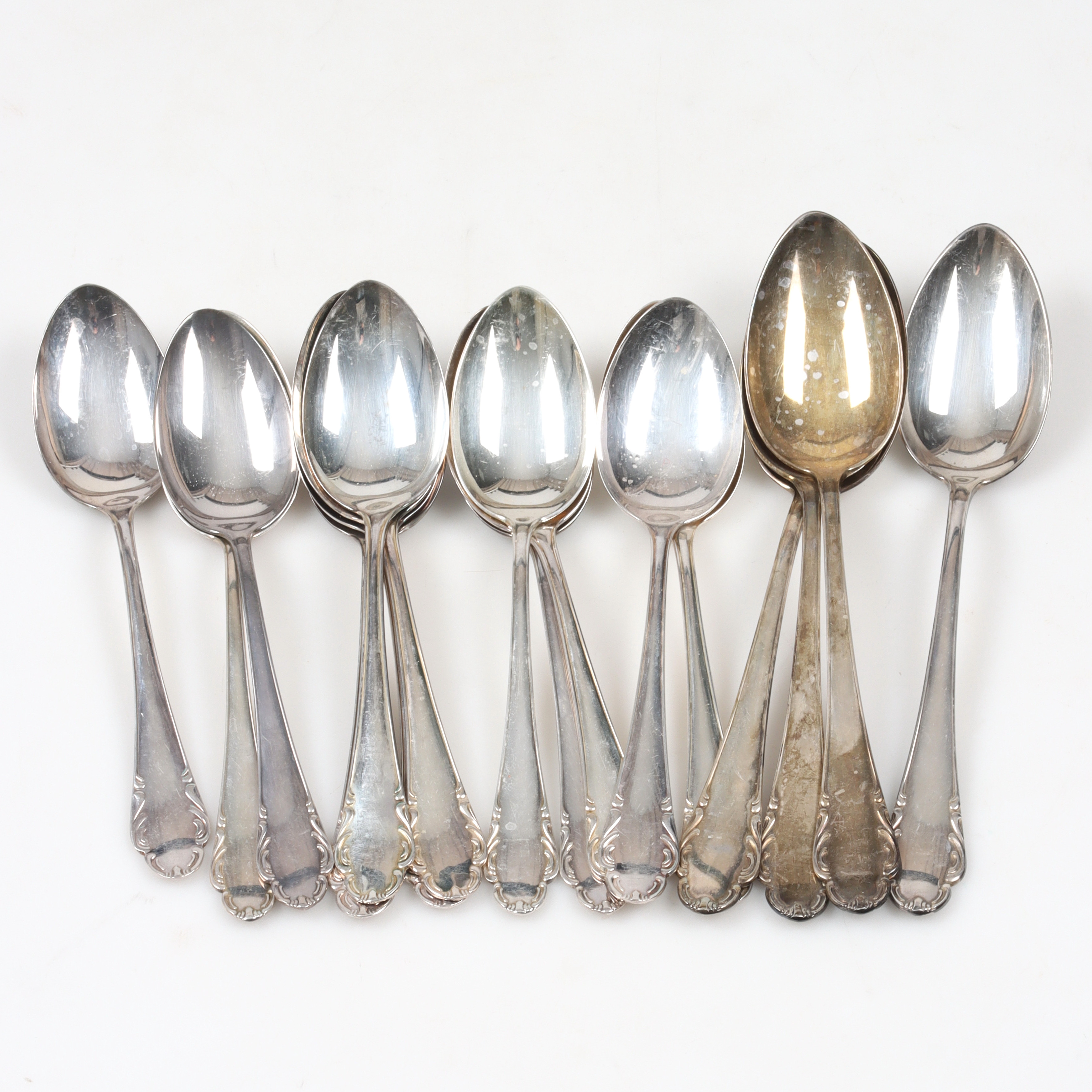 SKEDAR, 16 st. silver, modell "Haga", 1900-talets mitt. Vikt 703 gram.