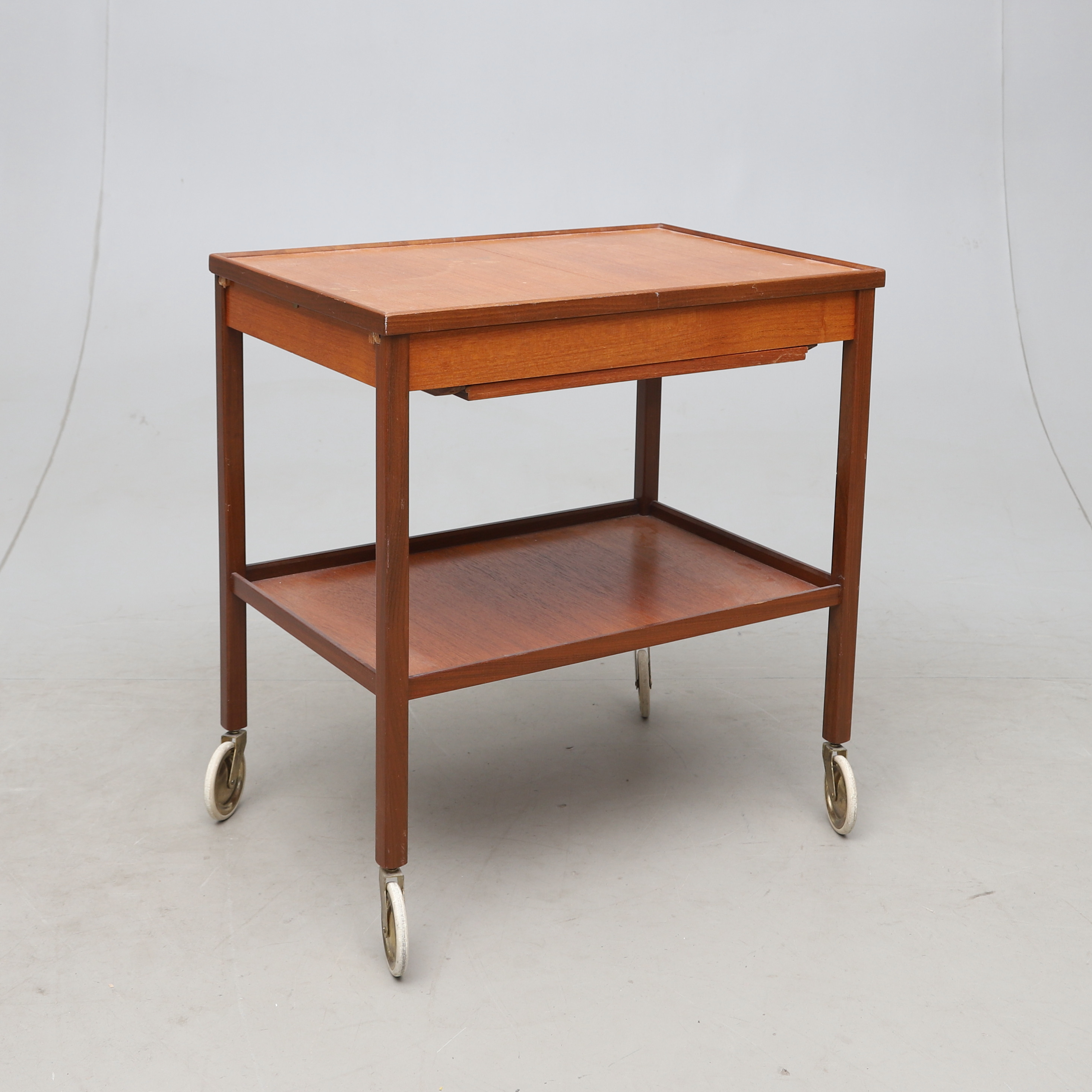 SERVERINGSVAGN, Teak, omkring 1900-talets mitt.