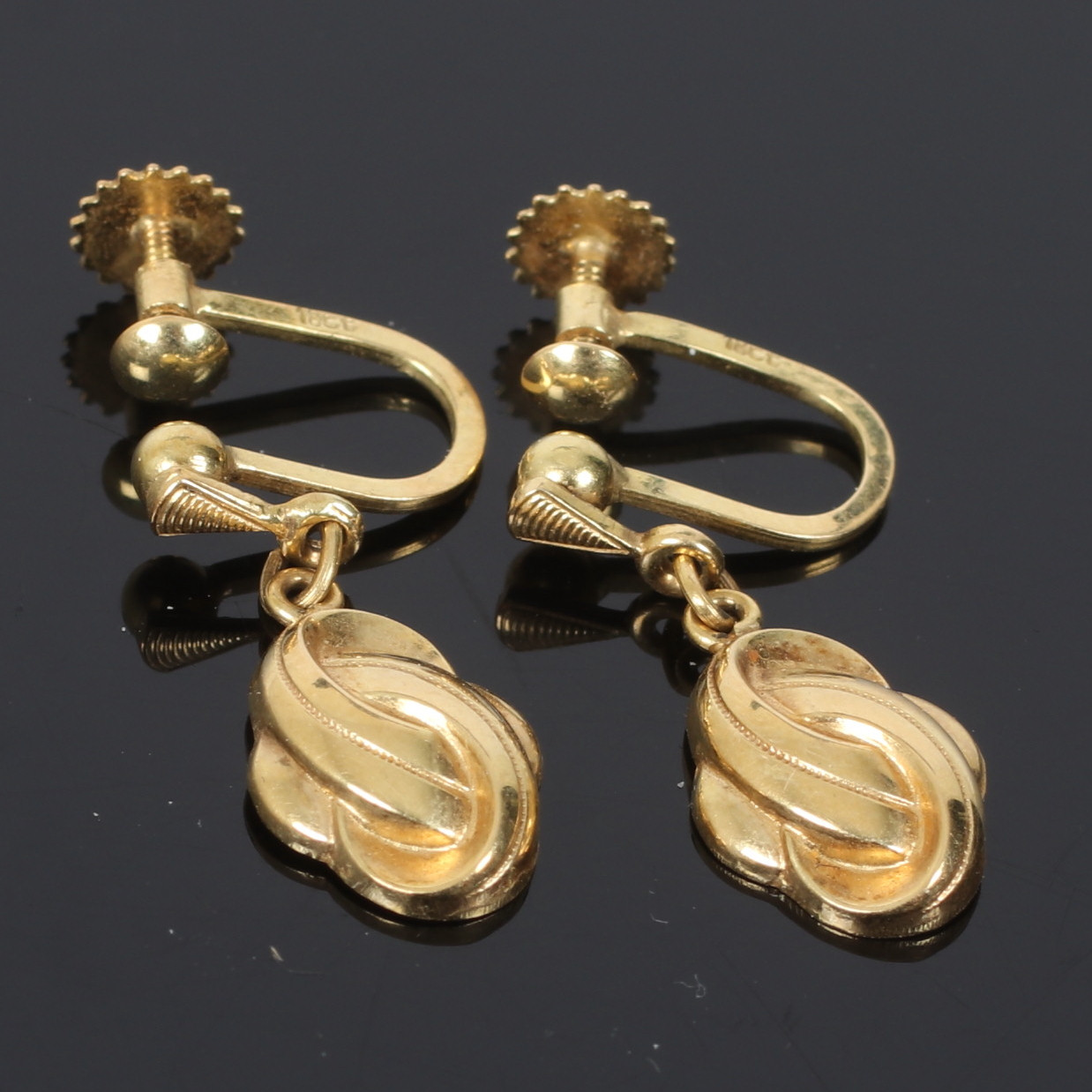 ÖRHÄNGEN, ett par, 18k guld, 1900-tal.
