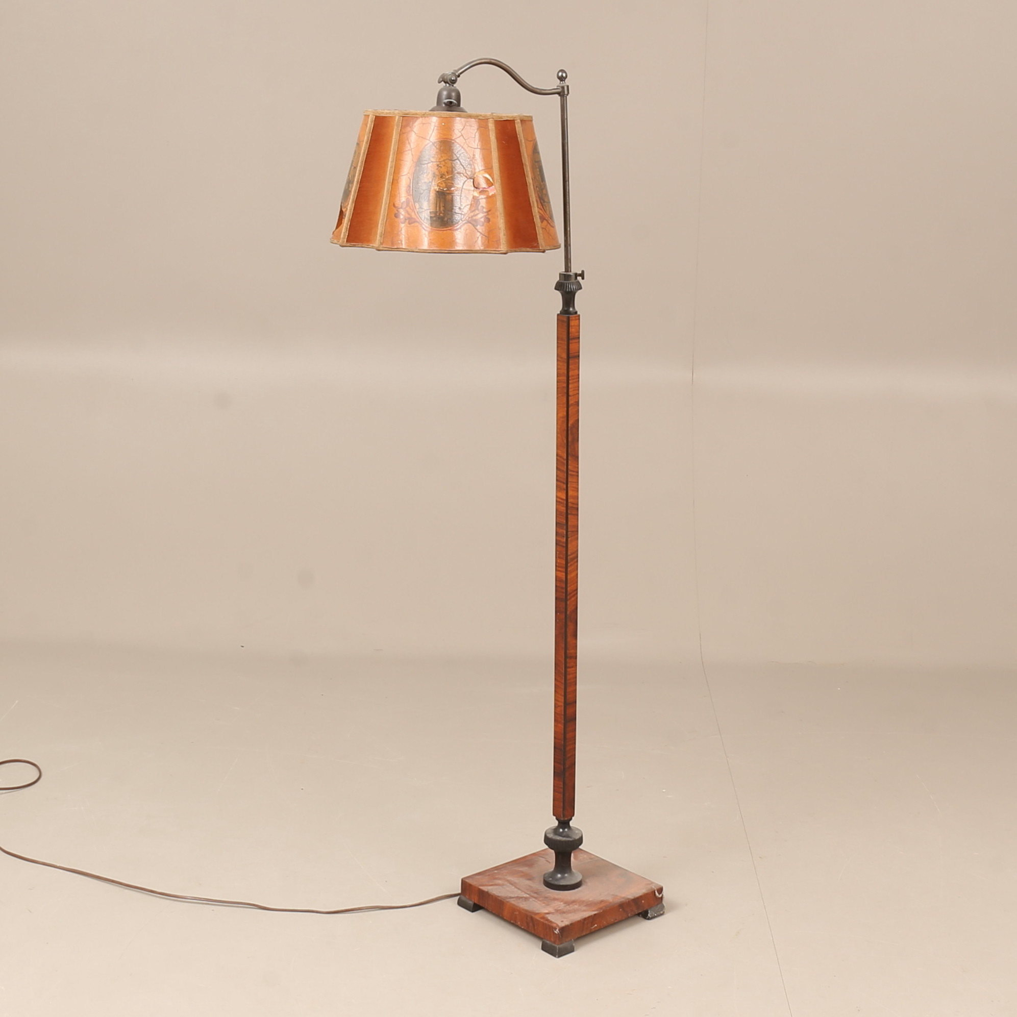GOLVLAMPA, trä och metall, Art deco.