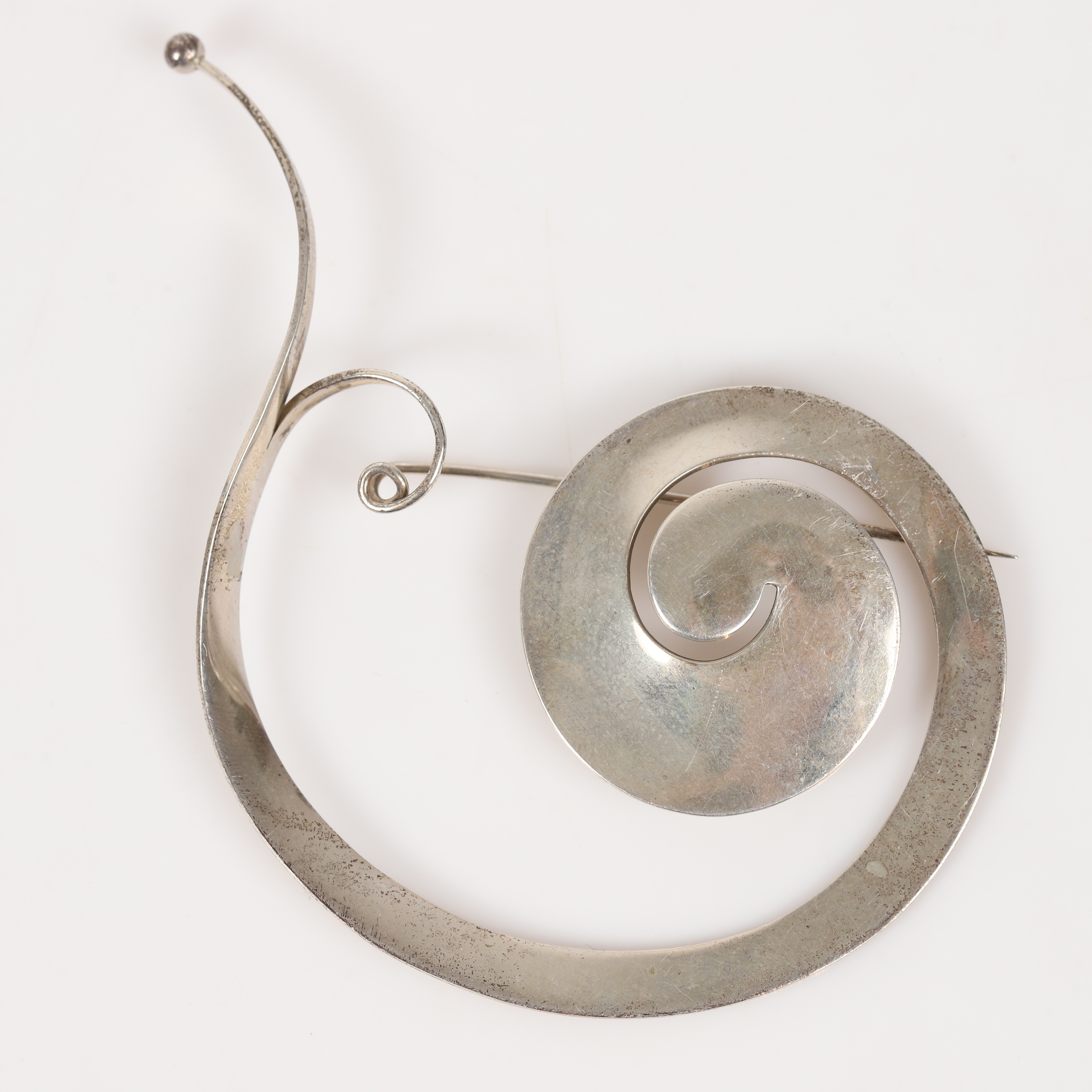VIVIANNA TORUN BÜLOW-HÜBE. Brosch, nr 392, sterlingsilver, Georg Jensen, Danmark.