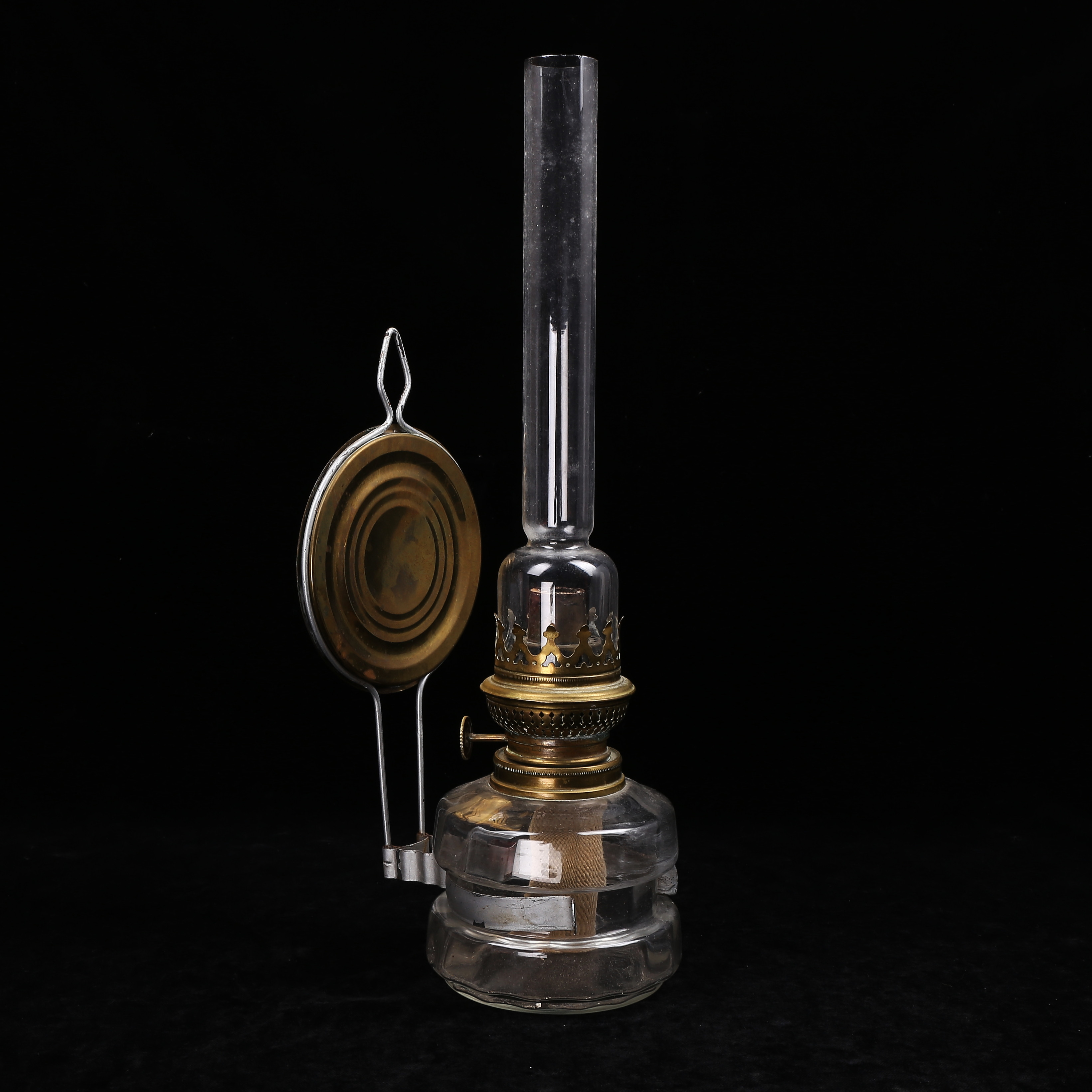 VÄGGFOTOGENLAMPA, glas/mässing, 1900-tal.