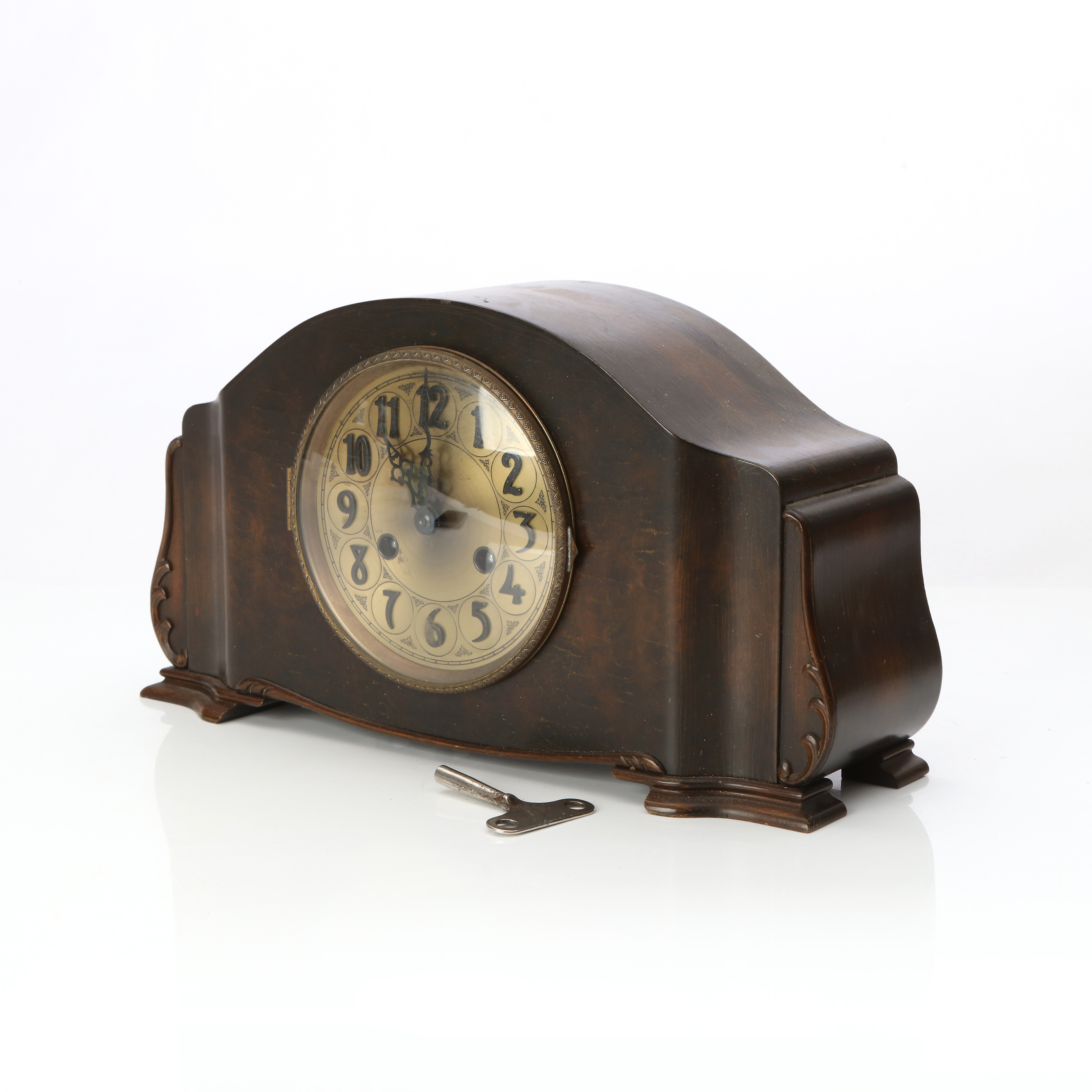 BORDSPENDYL. Betsat trä. 1920/30-tal.