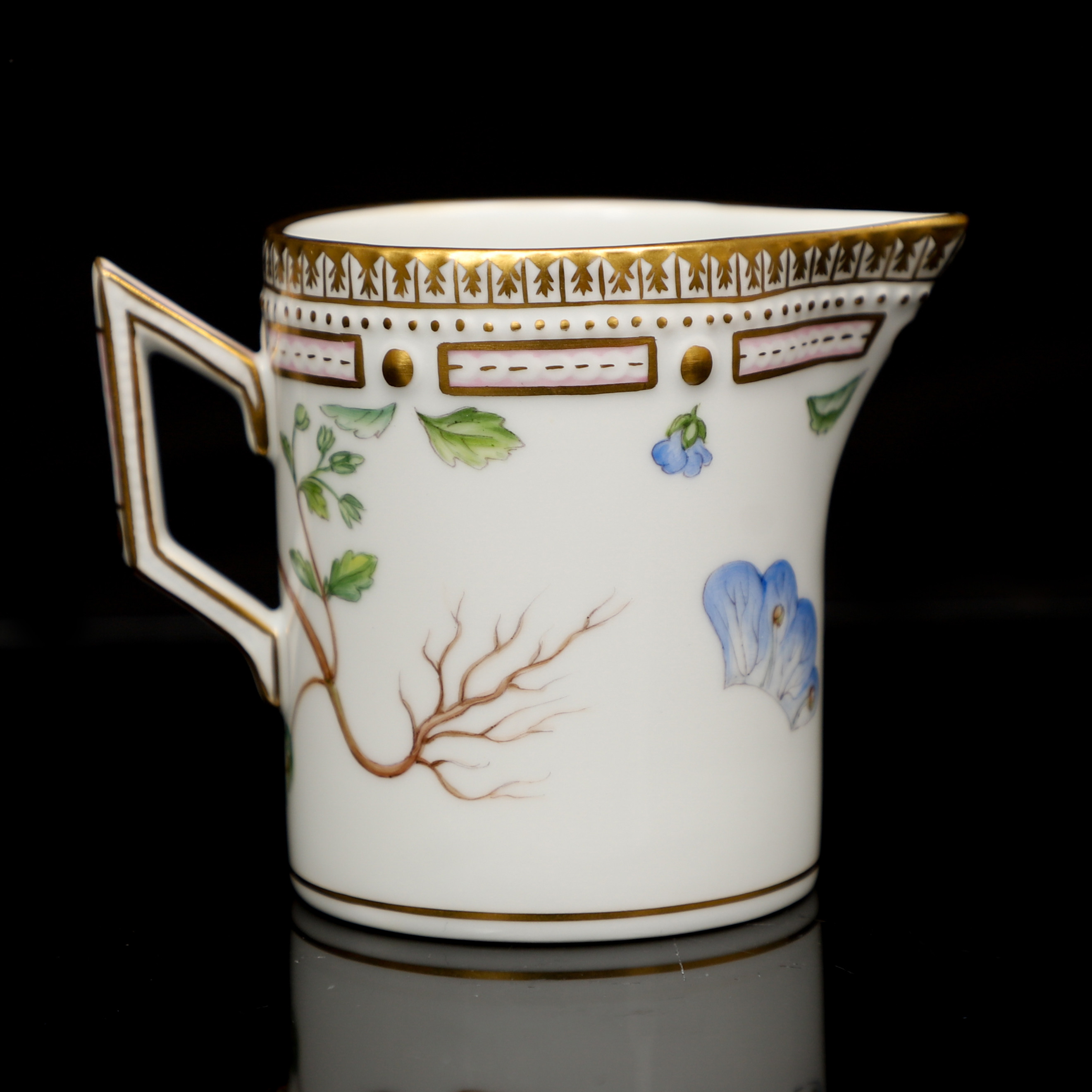 GRÄDDKANNA, "Flora Danica", modell 394, Royal Copenhagen, Danmark.