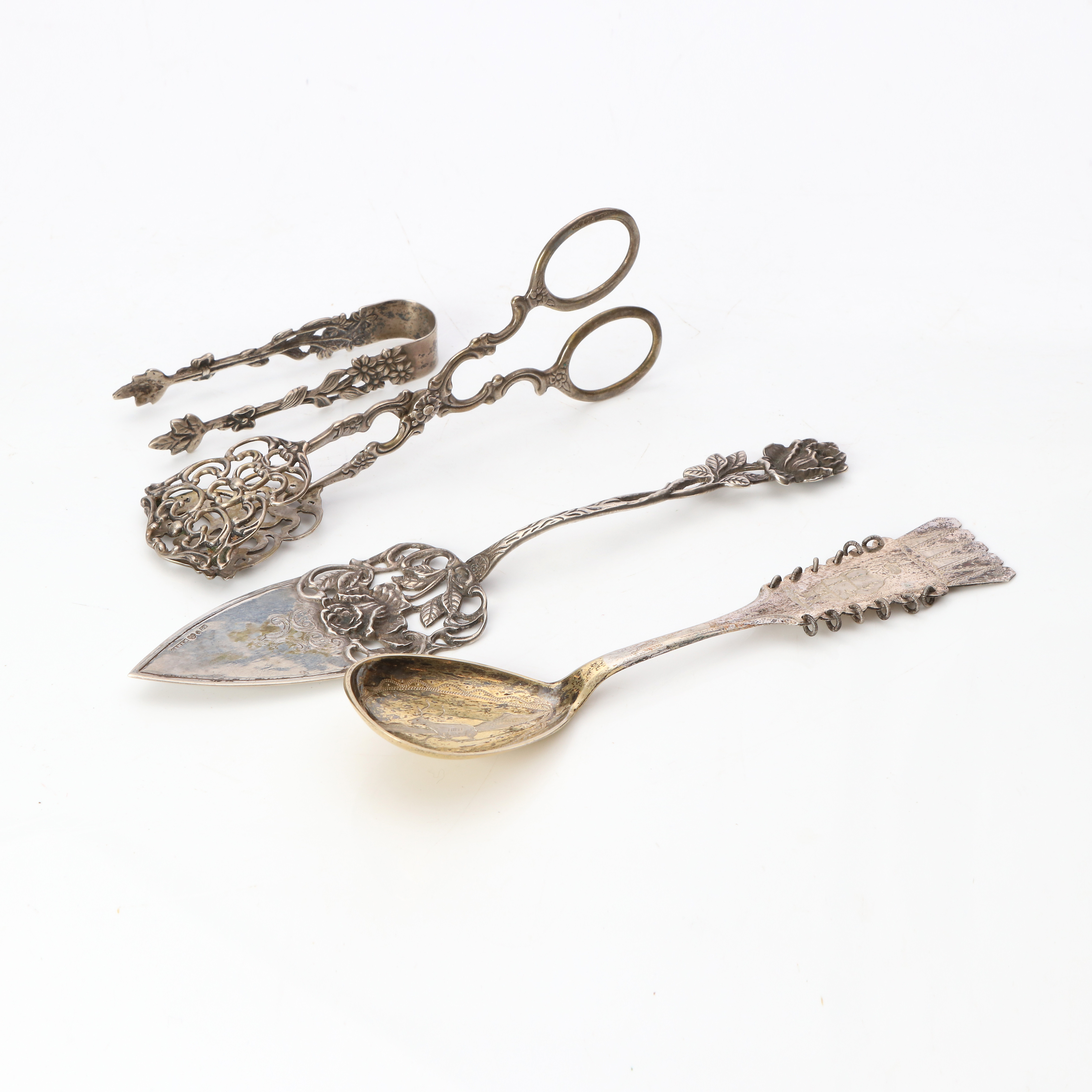 BESTICK, FYRA ST. Silver. Vikt ca 120 gram. 1900-tal.