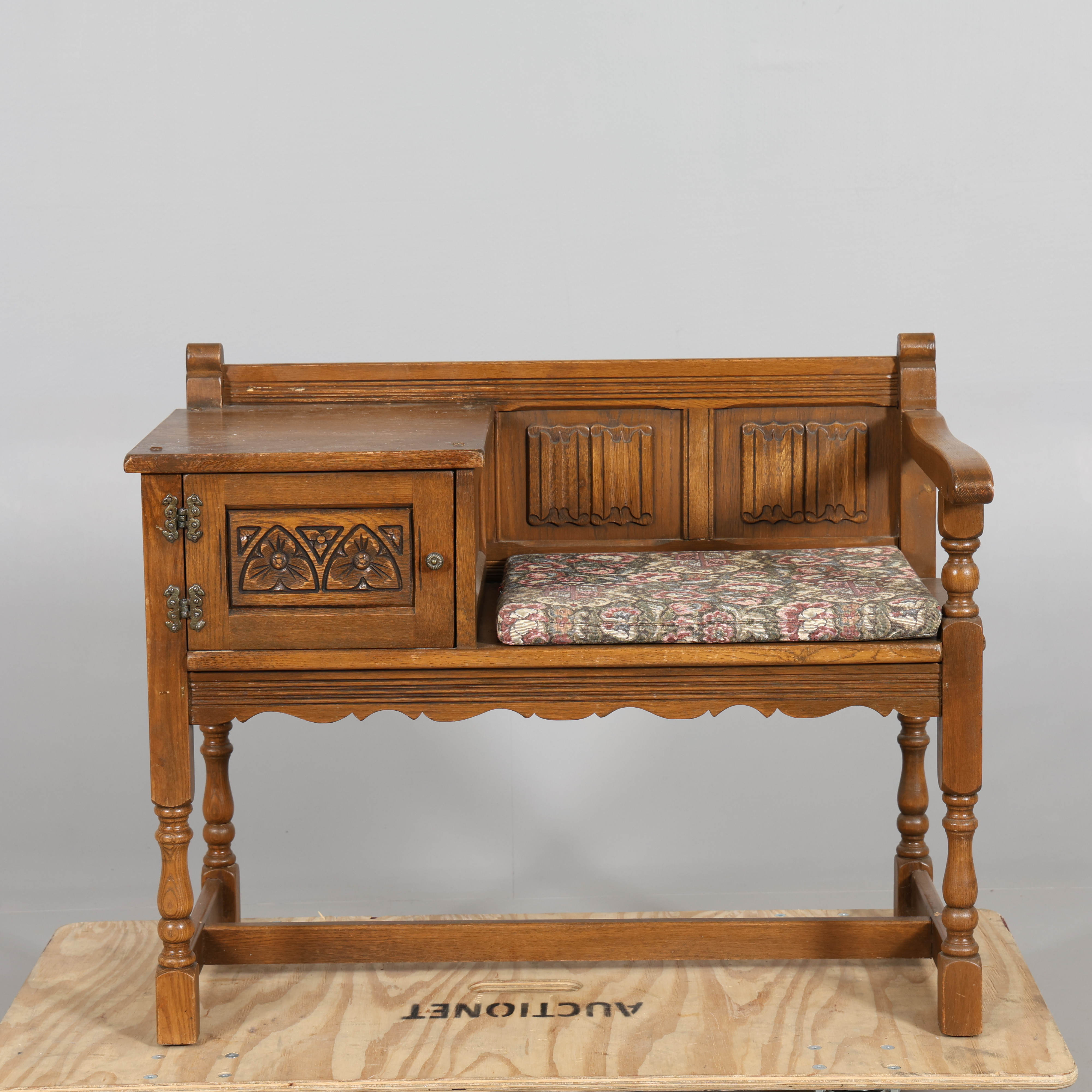 TELEFONBÄNK, 1900-tal, Old charm furniture.