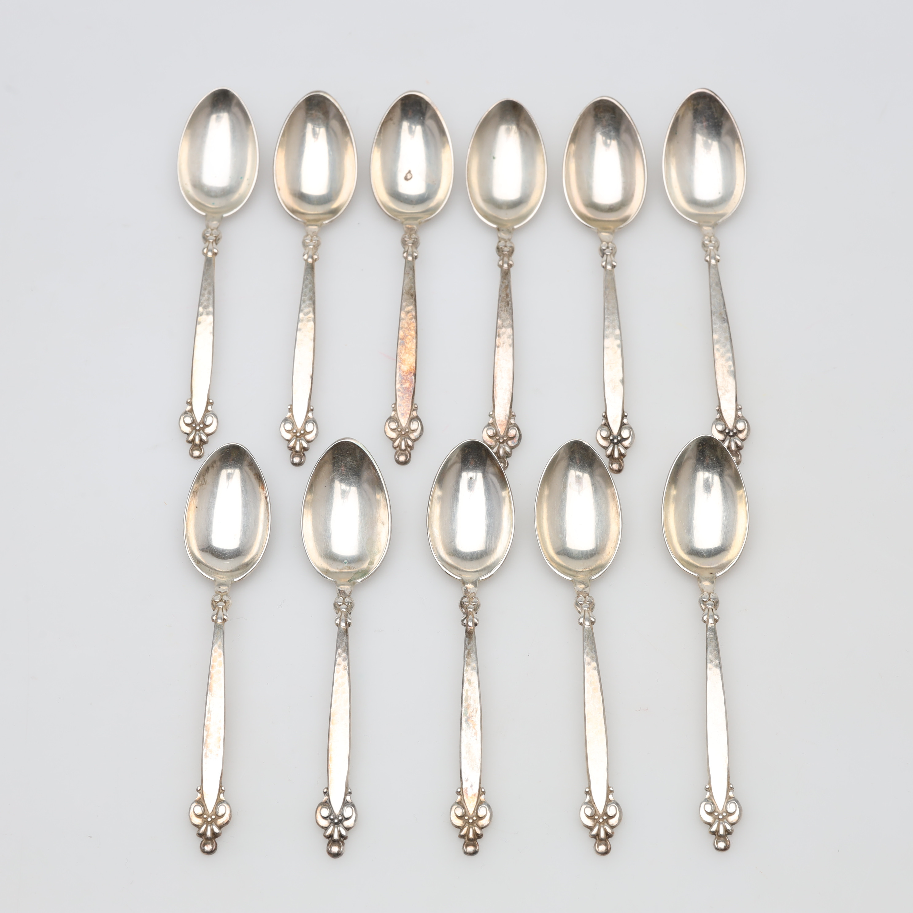 SILVERSKEDAR 11 stycken, vikt ca 87,8 gram.