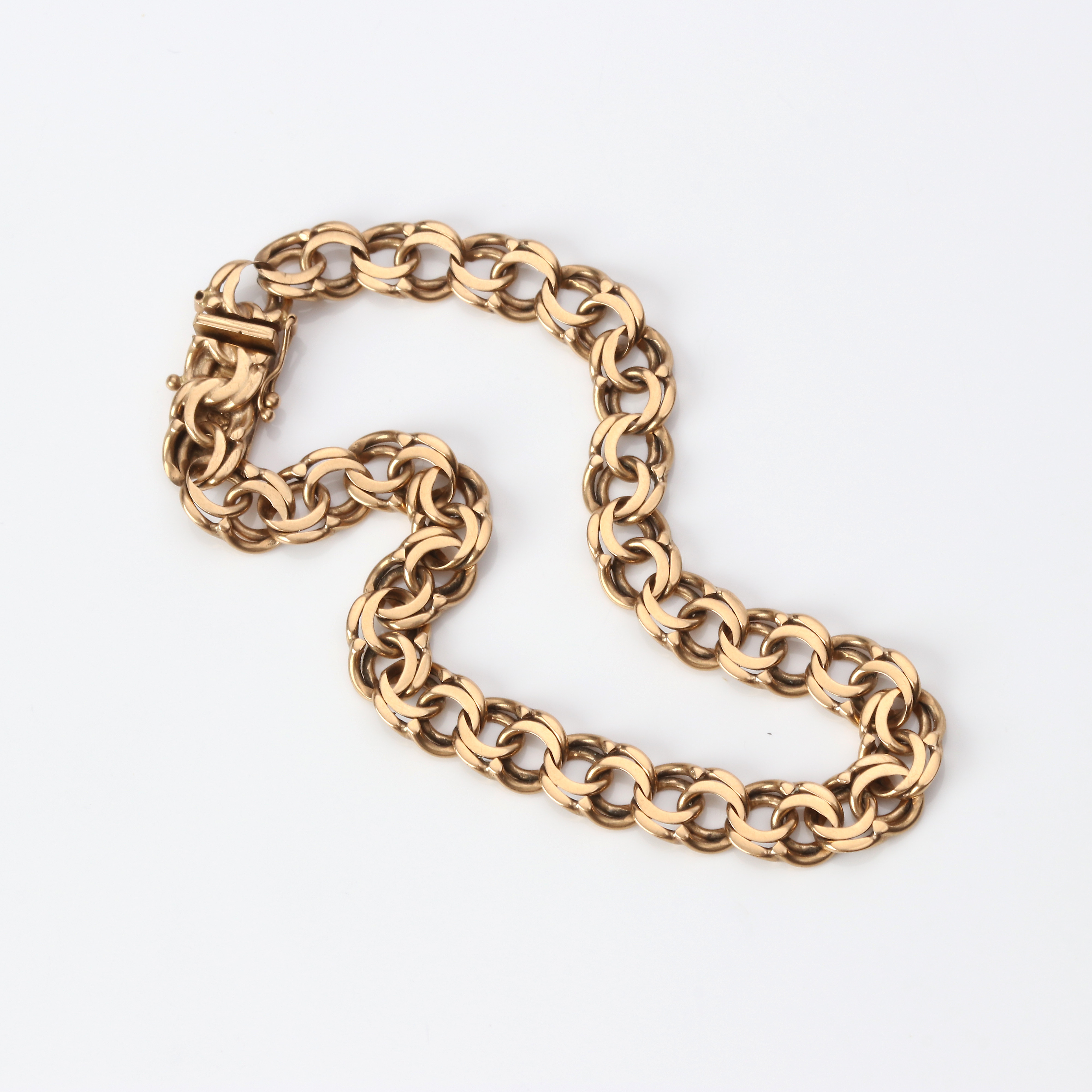ARMBAND, BISMARCK. 18k guld, vikt ca 16,1 gram.
