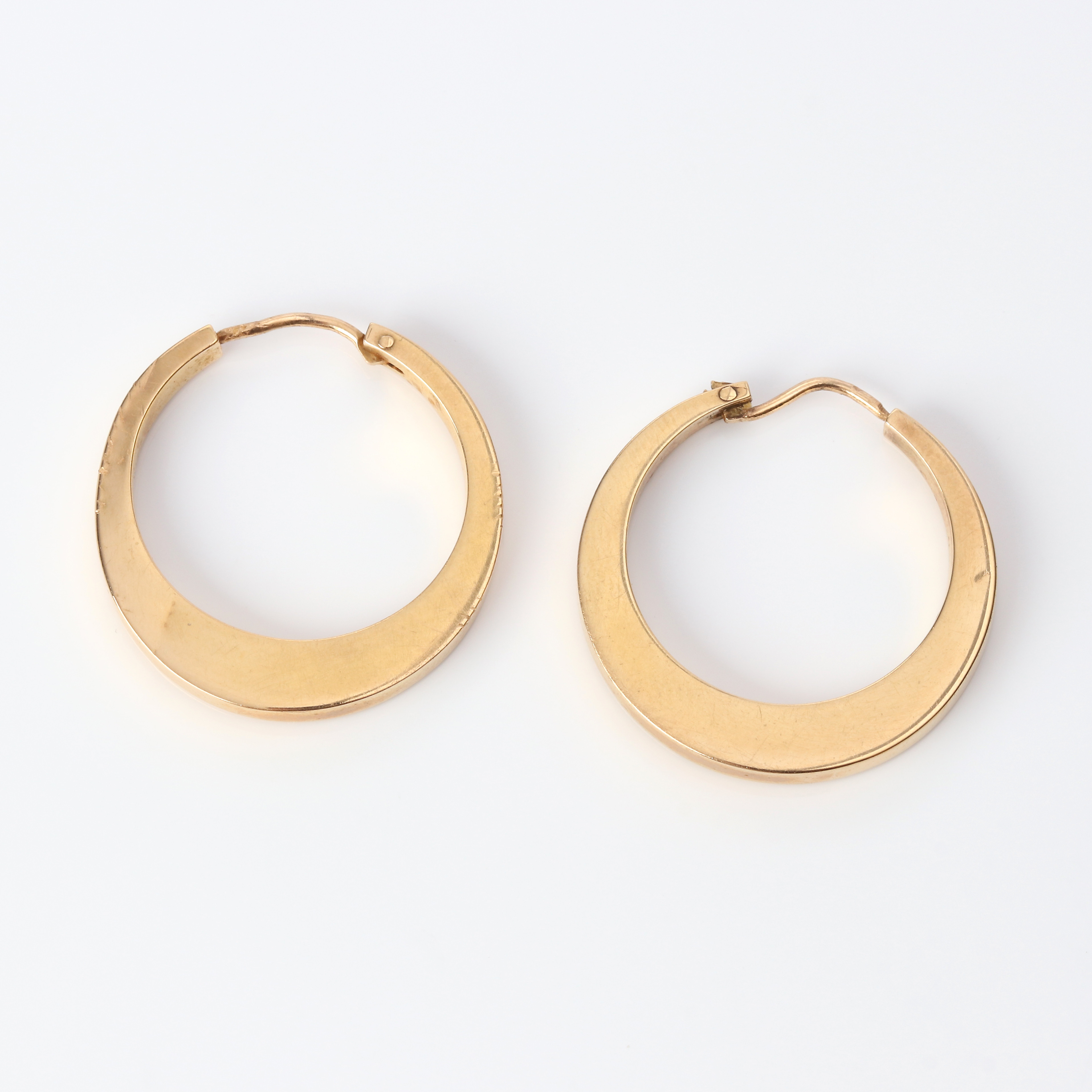 ÖRHÄNGEN, ETT PAR. Ostämplat guld, ca 17k guld, vikt ca 5,8 gram.