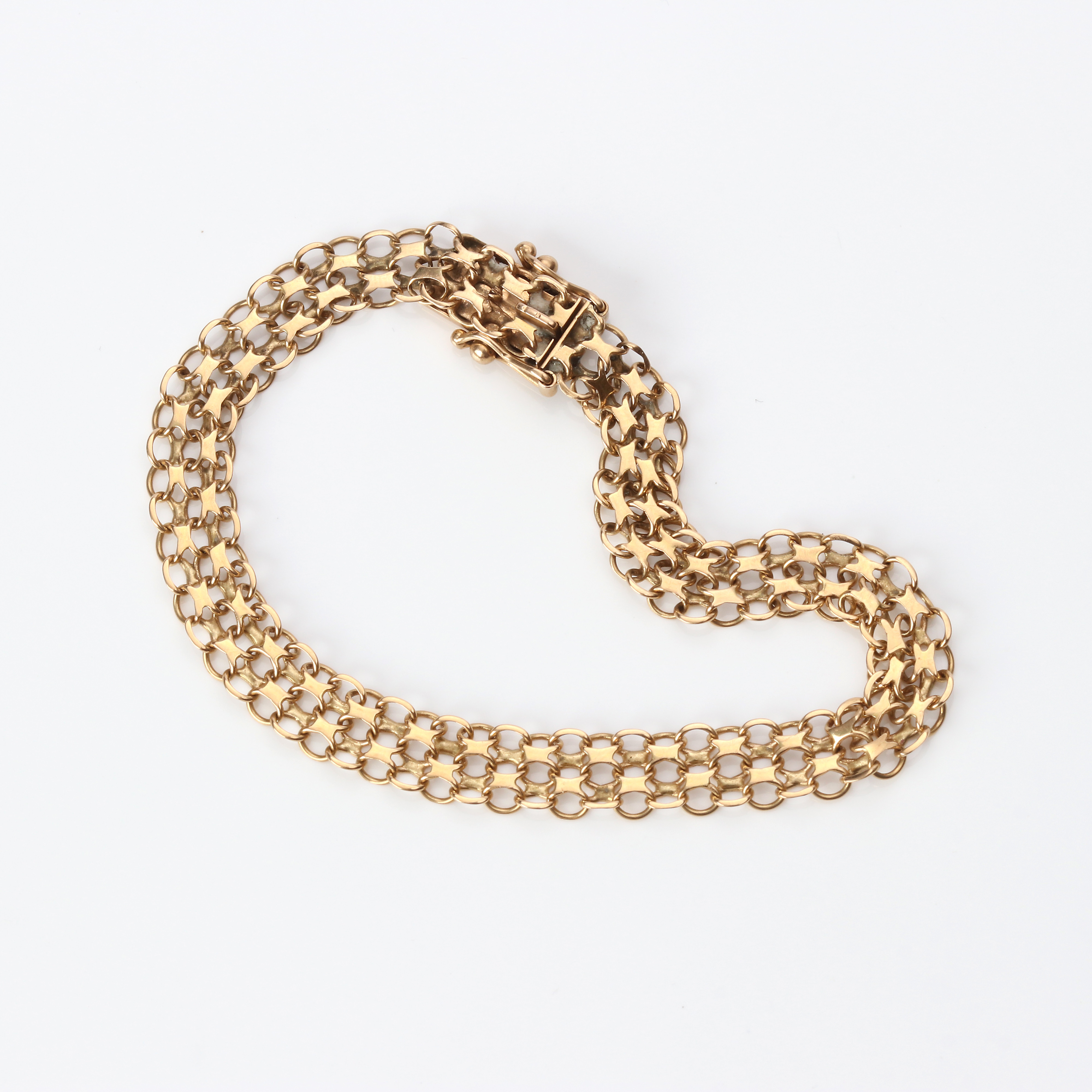 ARMBAND, X-LÄNK. 18k guld, vikt ca 8,9 gram.