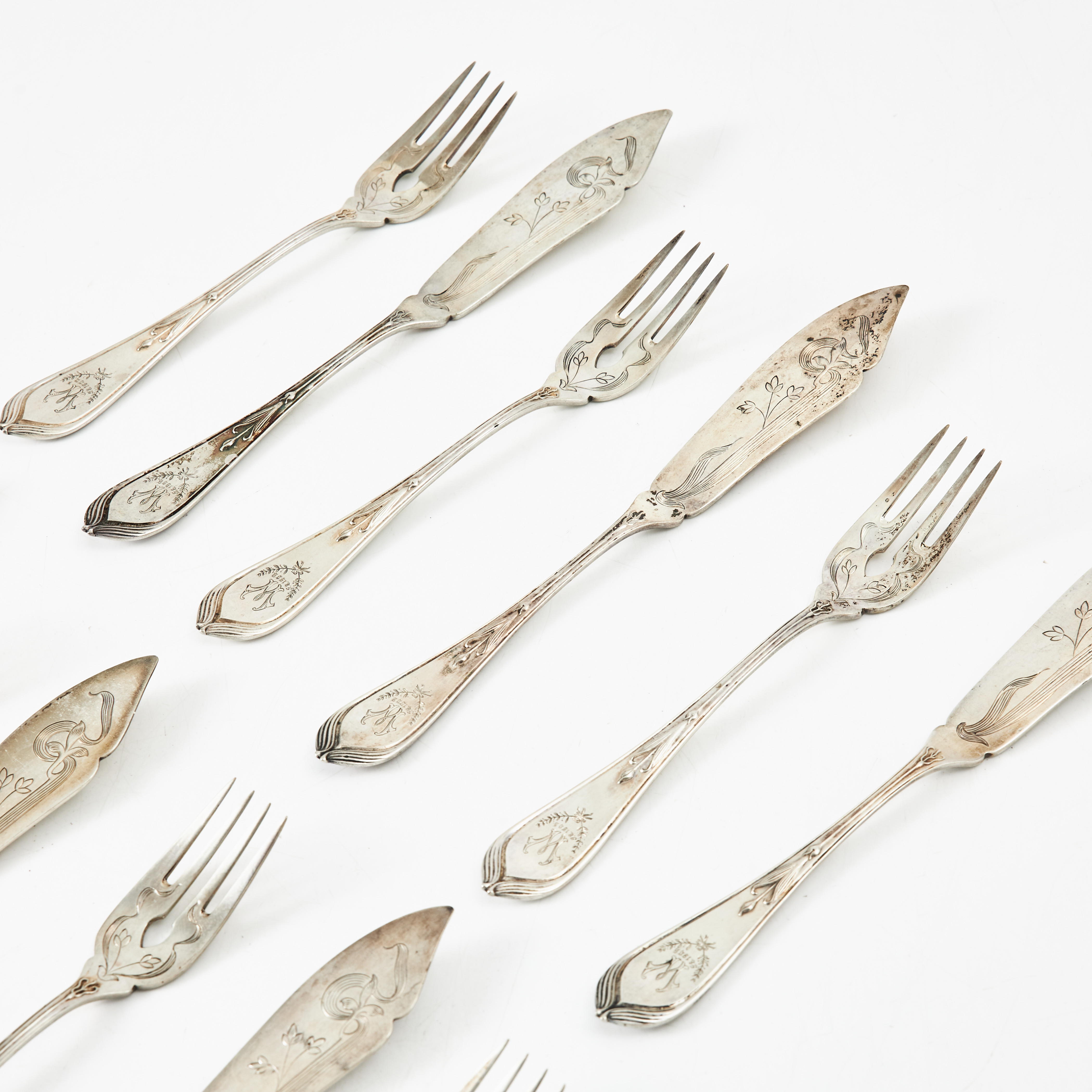 FISKBESTICK, 12 delar, silver (800), jugend, Tyskland tidigt 1900-tal, försålda genom D.H. Dieken.