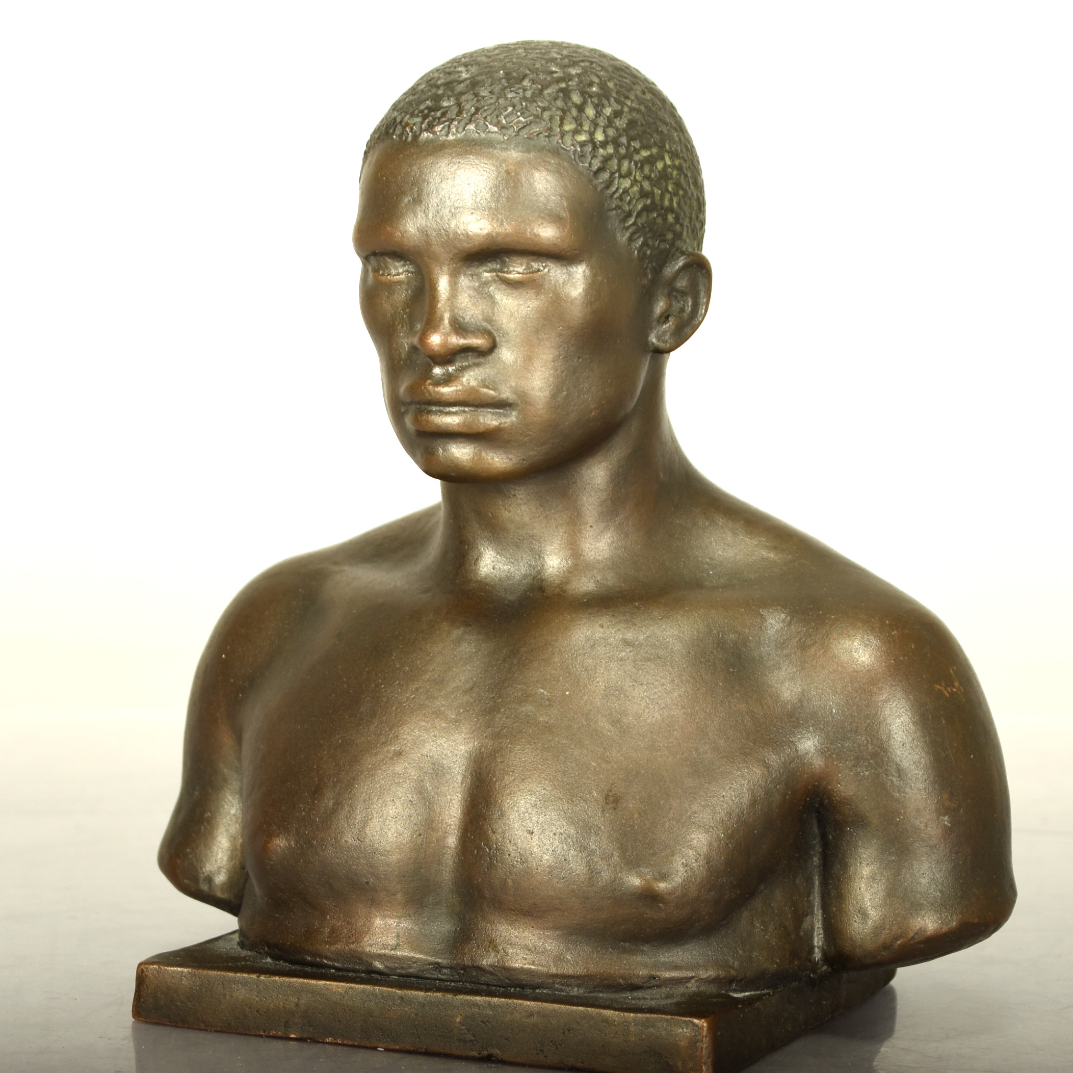 JOHANNES COLLIN. BRONSSKULPTUR BYST, signerad och daterad, 1915.